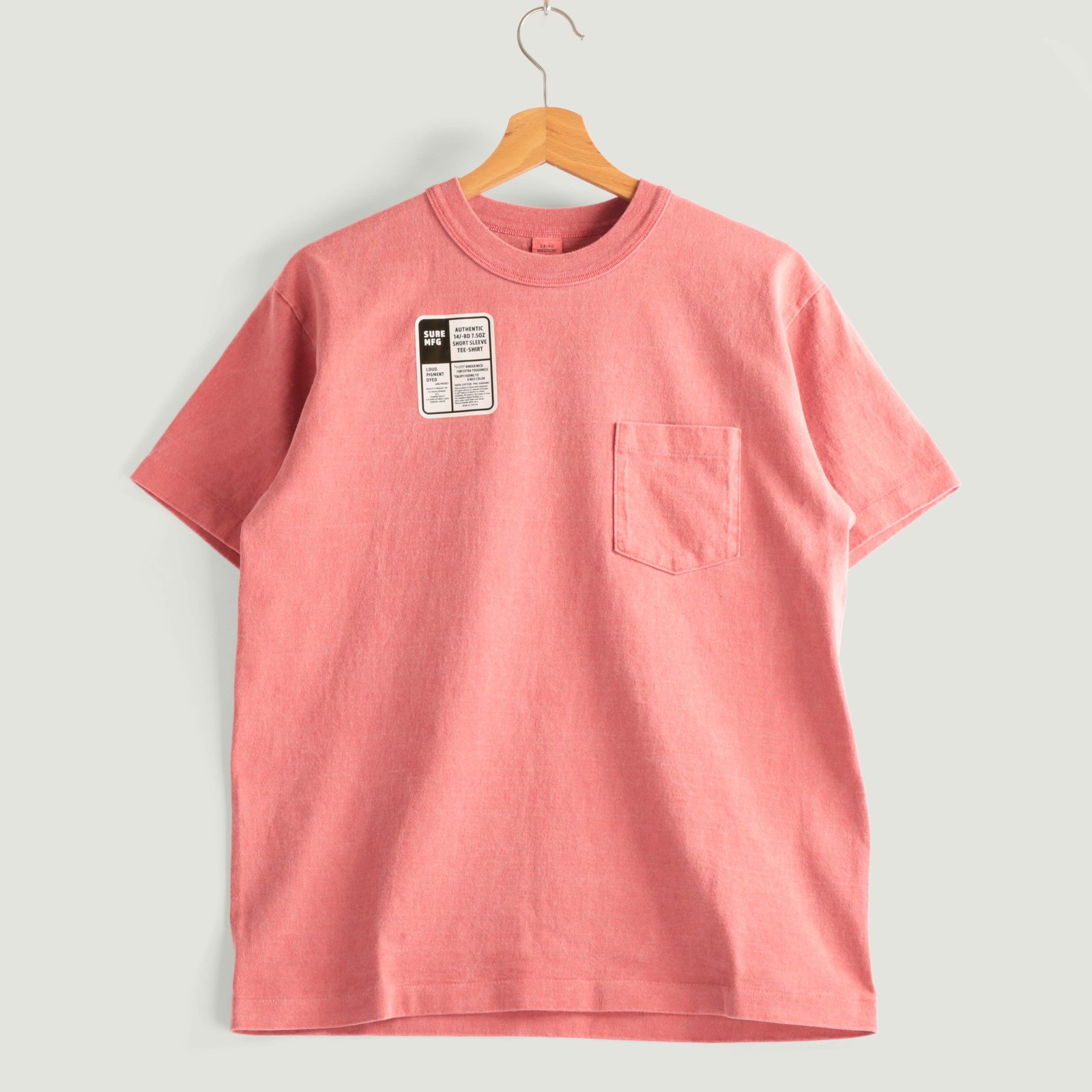 "SURE MFG" 7,5oz Pocket S/S Tee Sweet Chili