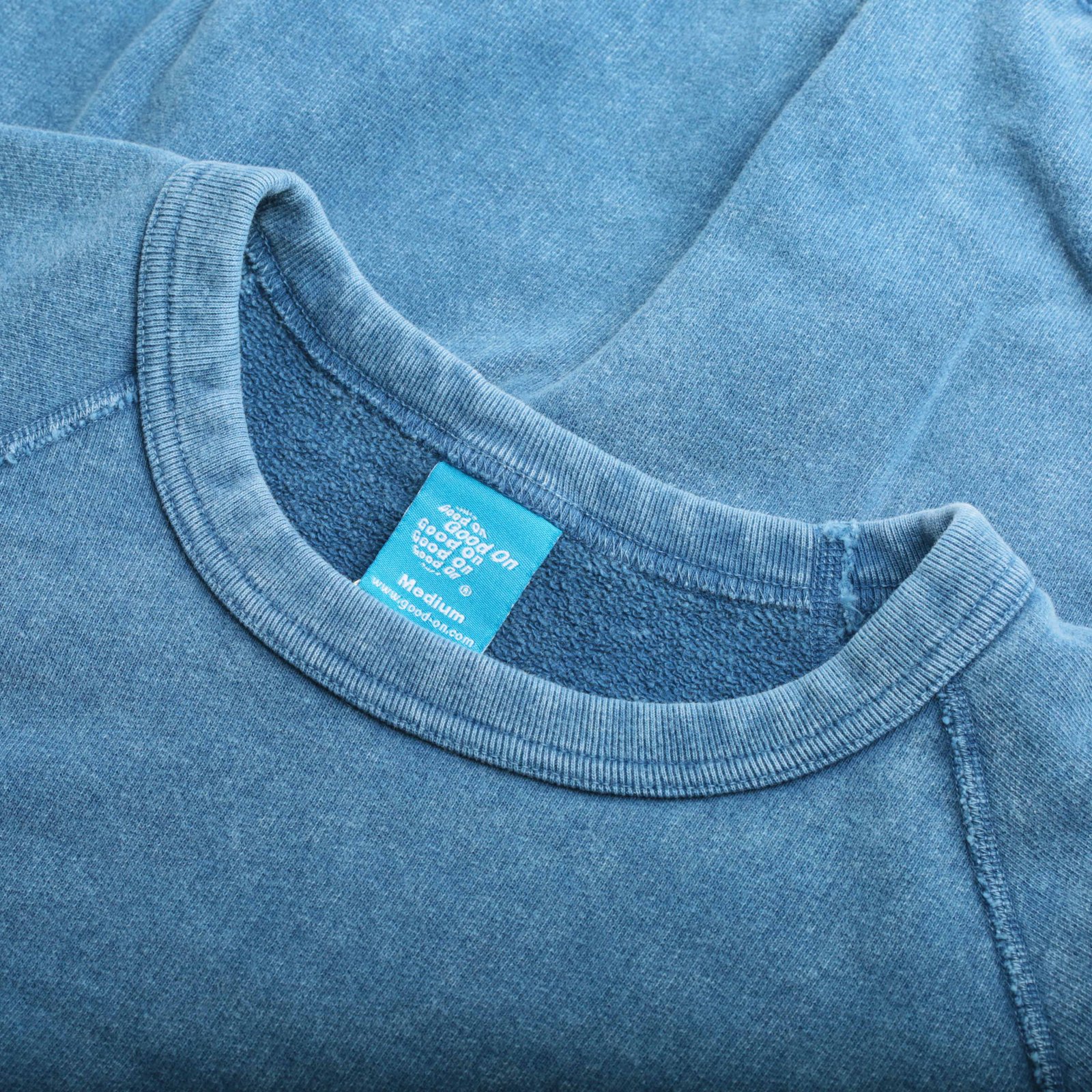 Raglan Crewneck Sweatshirt Ice Blue
