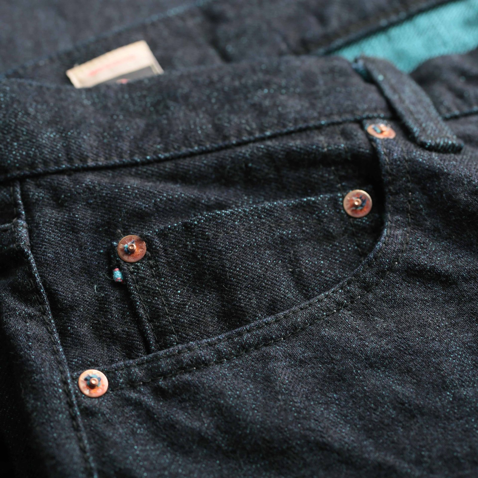 0306-IM Tight Tapered 15,7oz Indigo x Mint