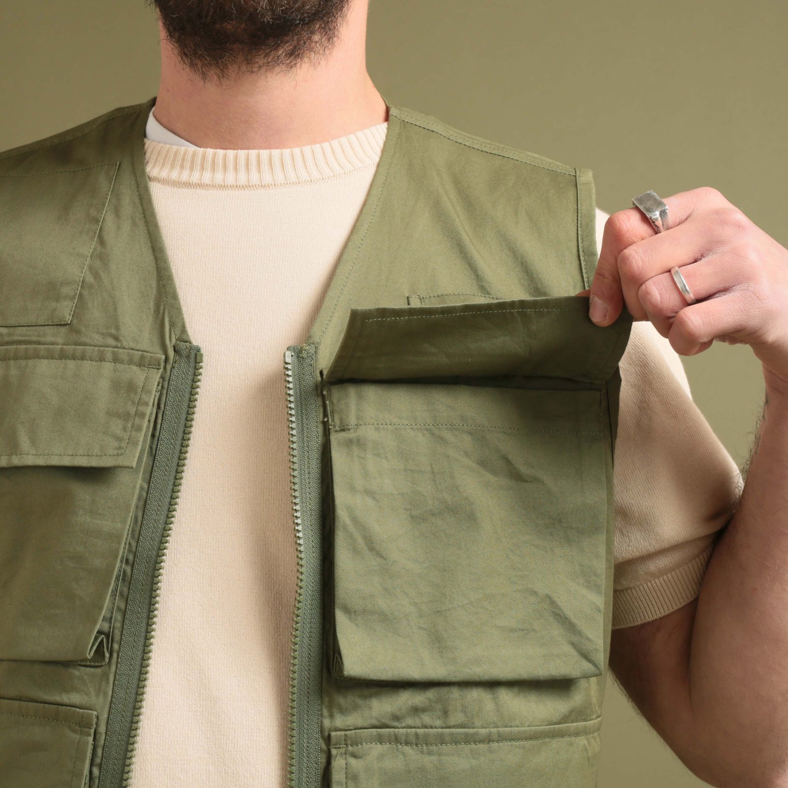 Photographers Gilet in Olive Fine Twill