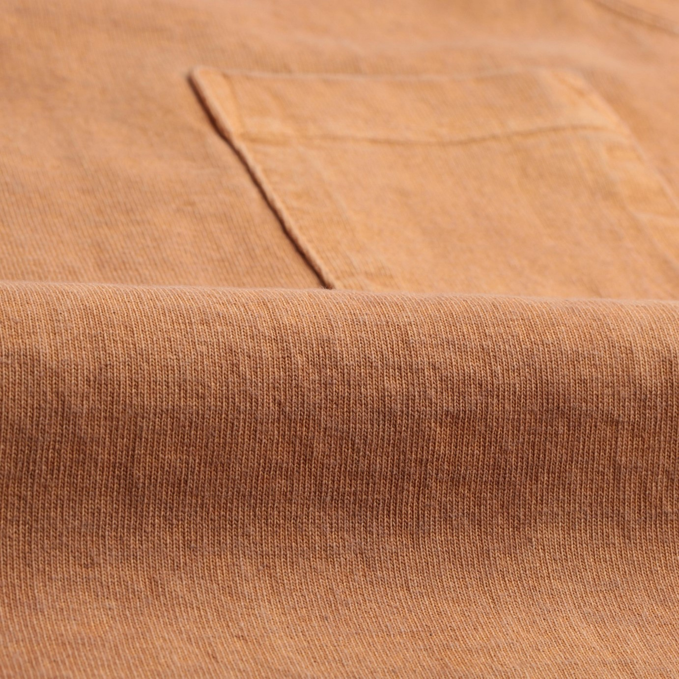 Short Sleeve Heavy Raglan Pocket Tee in Mocha Color