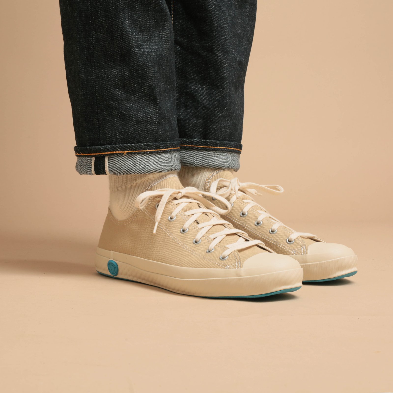 Low Sneakers Beige