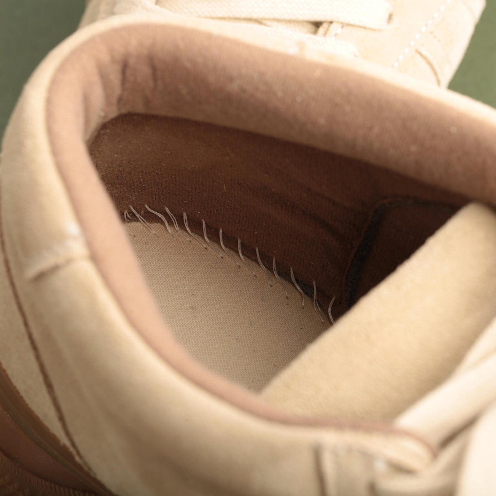 German Military Trainer Mid Panna Suede
