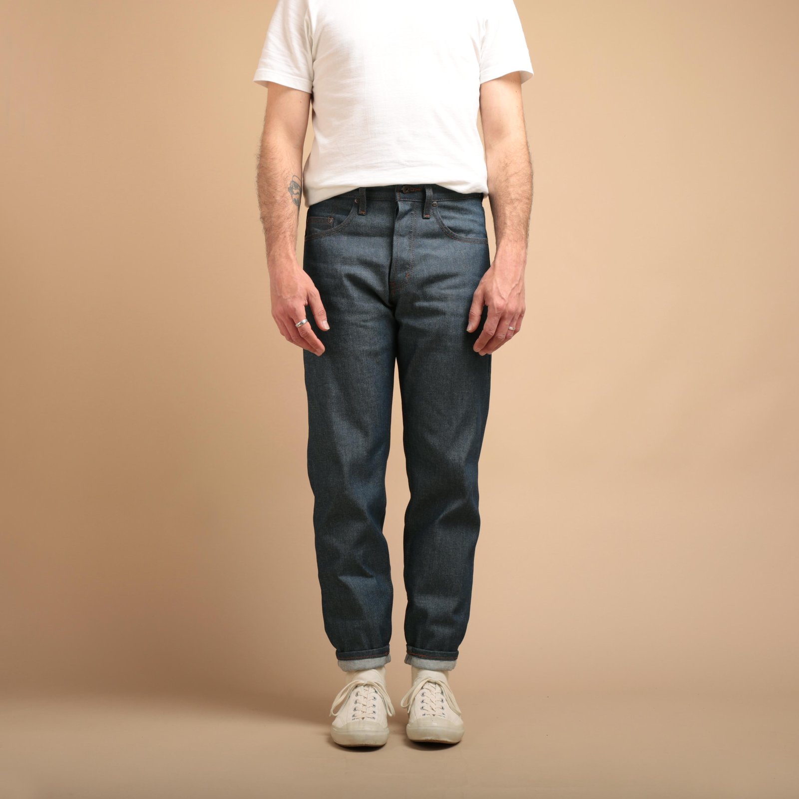 image flâneurs NAKED & FAMOUS EasyGuy Natural Indigo Selvedge porté de face