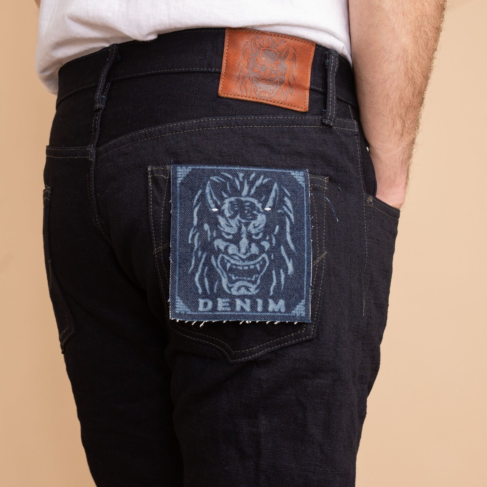 622-14BLK 14oz Indigo/Black Relaxed Tapered