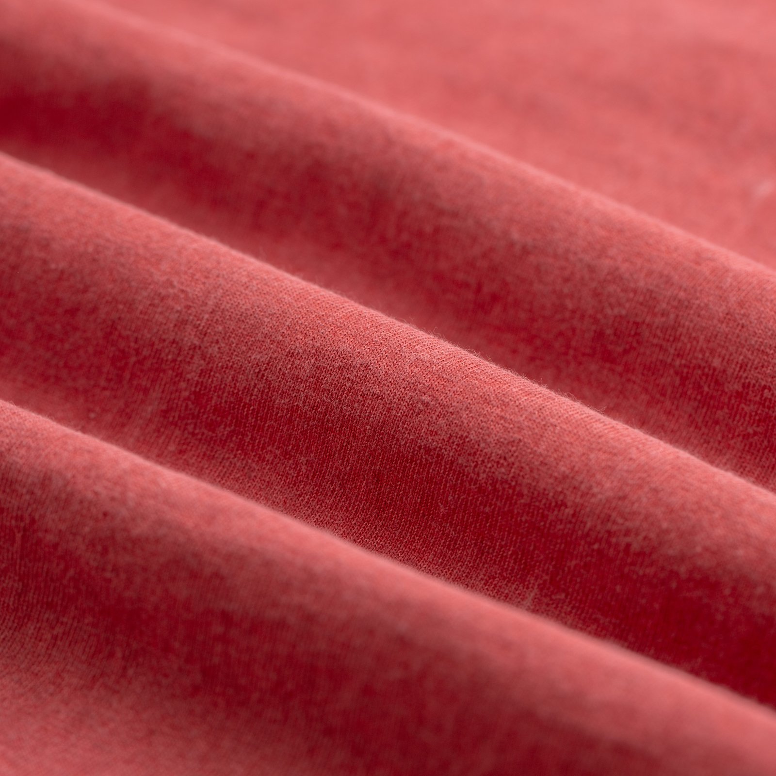 Short Sleeve Henley Tee in Faded Red