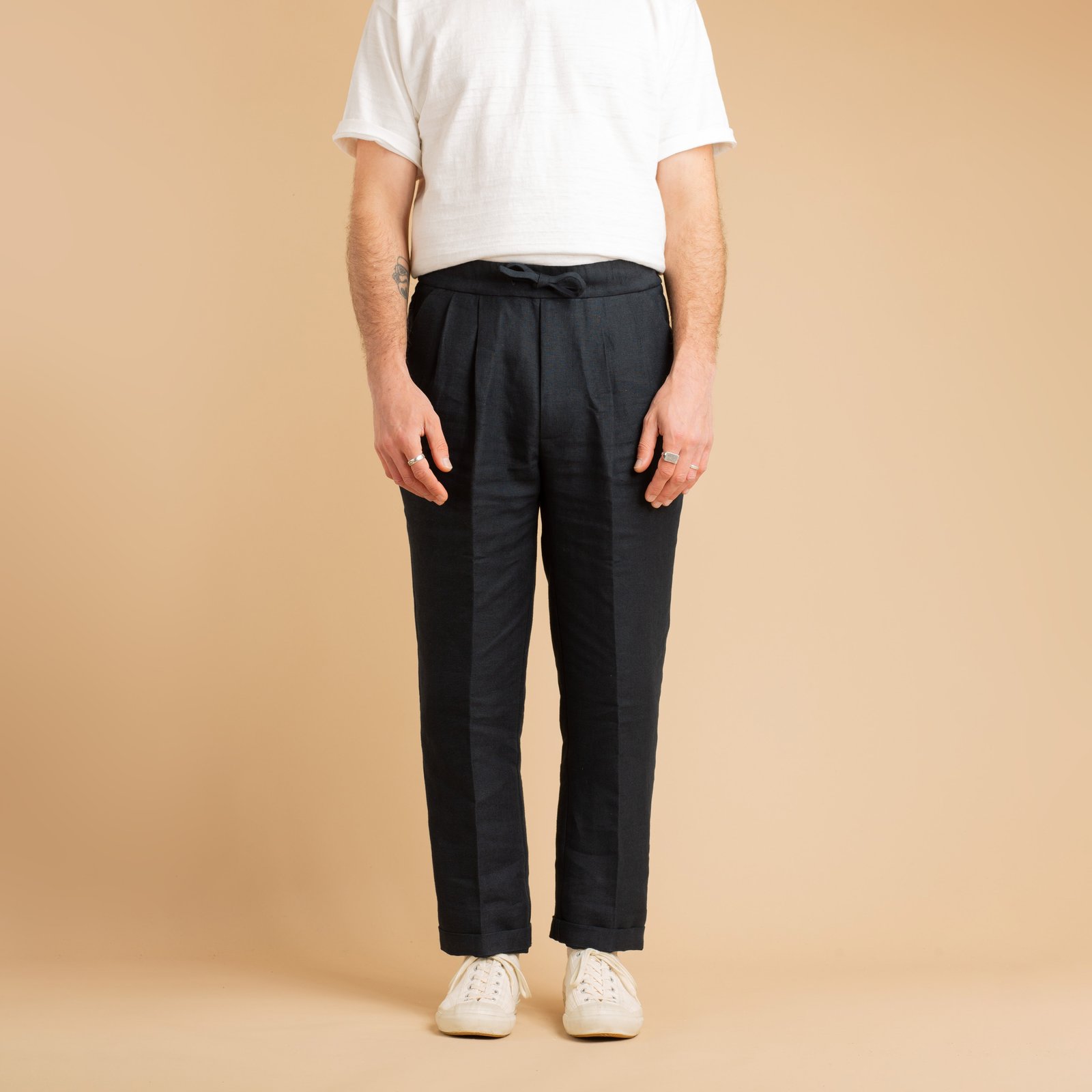 T005 Linen Drawstring Trousers Navy