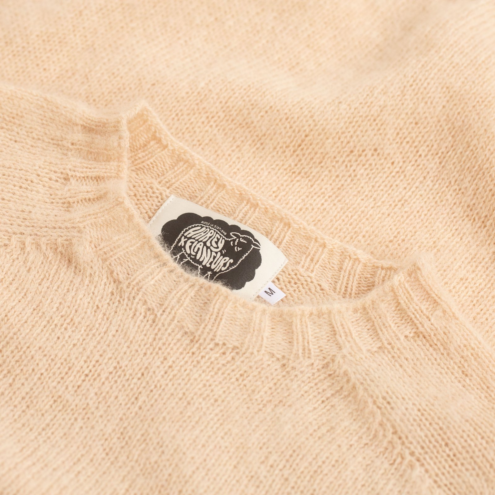 HARLEY OF SCOTLAND X FLANEURS / Shaggy Crew Neck Sweater in Oatmeal