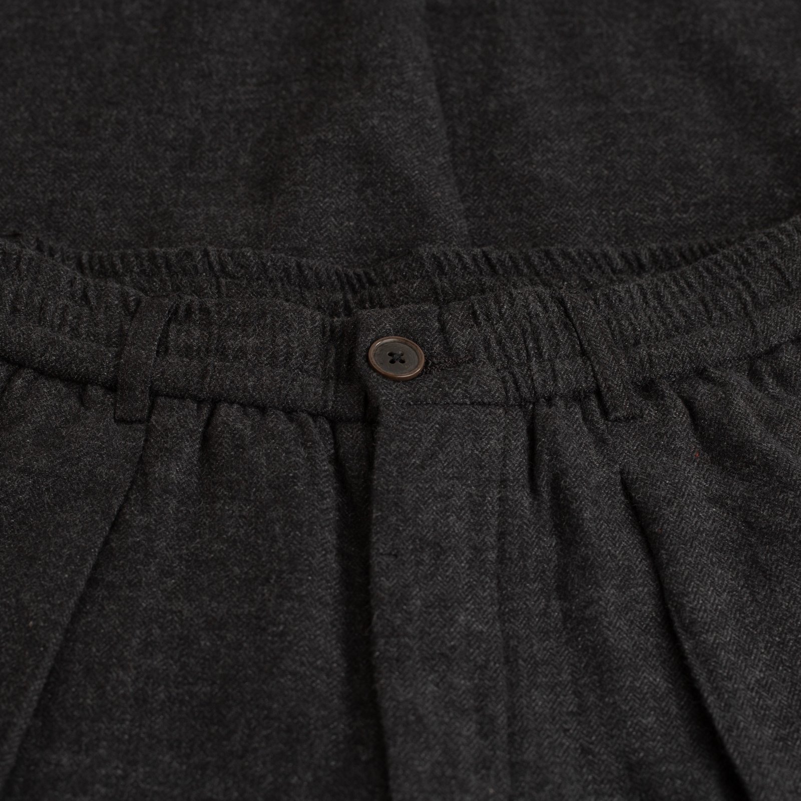 Veta Upcycled Cotton Pleated Track Pant Charcoal