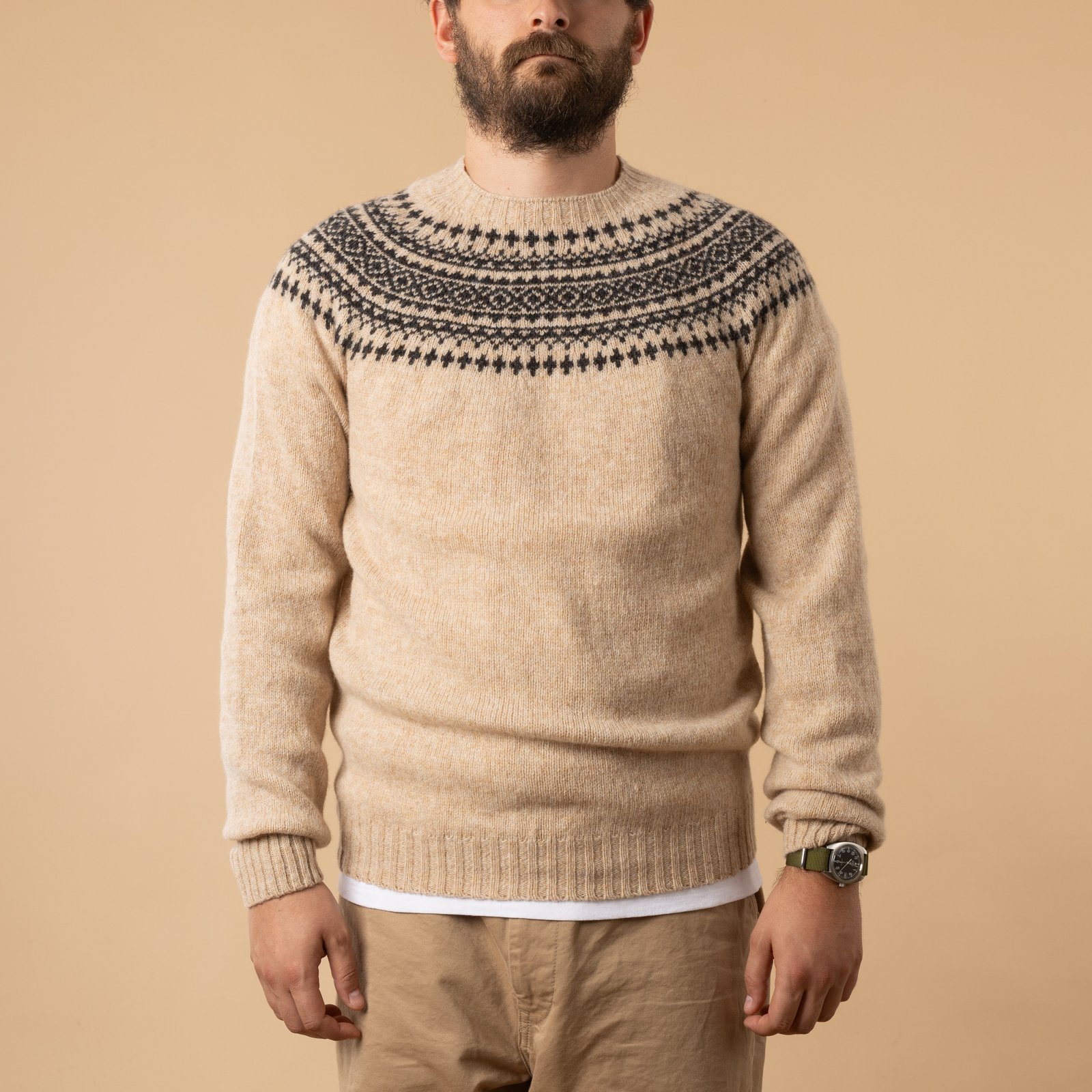 pull col rond HARLEY OF SCOTLAND Fair Isle Crew Neck Tusk Smoulder de face