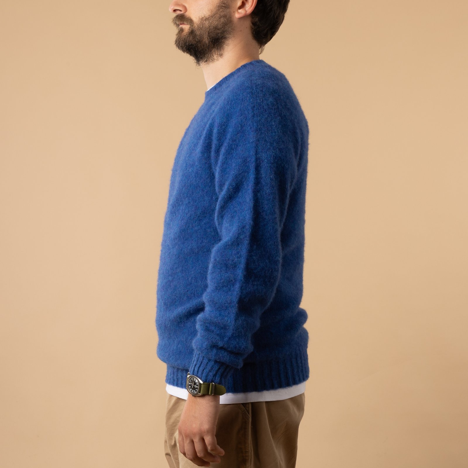 pull shaggy HARLEY OF SCOTLAND couleur bleu ocean force de côté