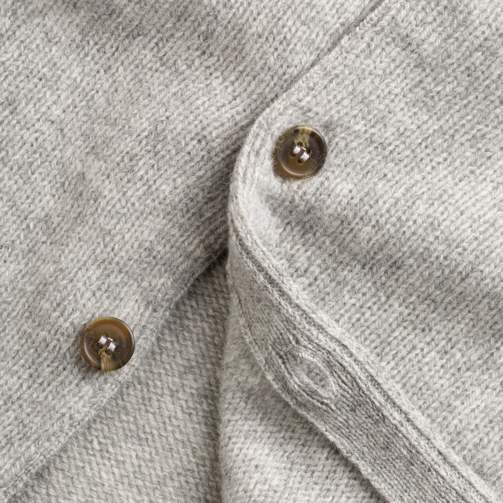 Harley of Scotland wool cardigan, flâneurs-inside