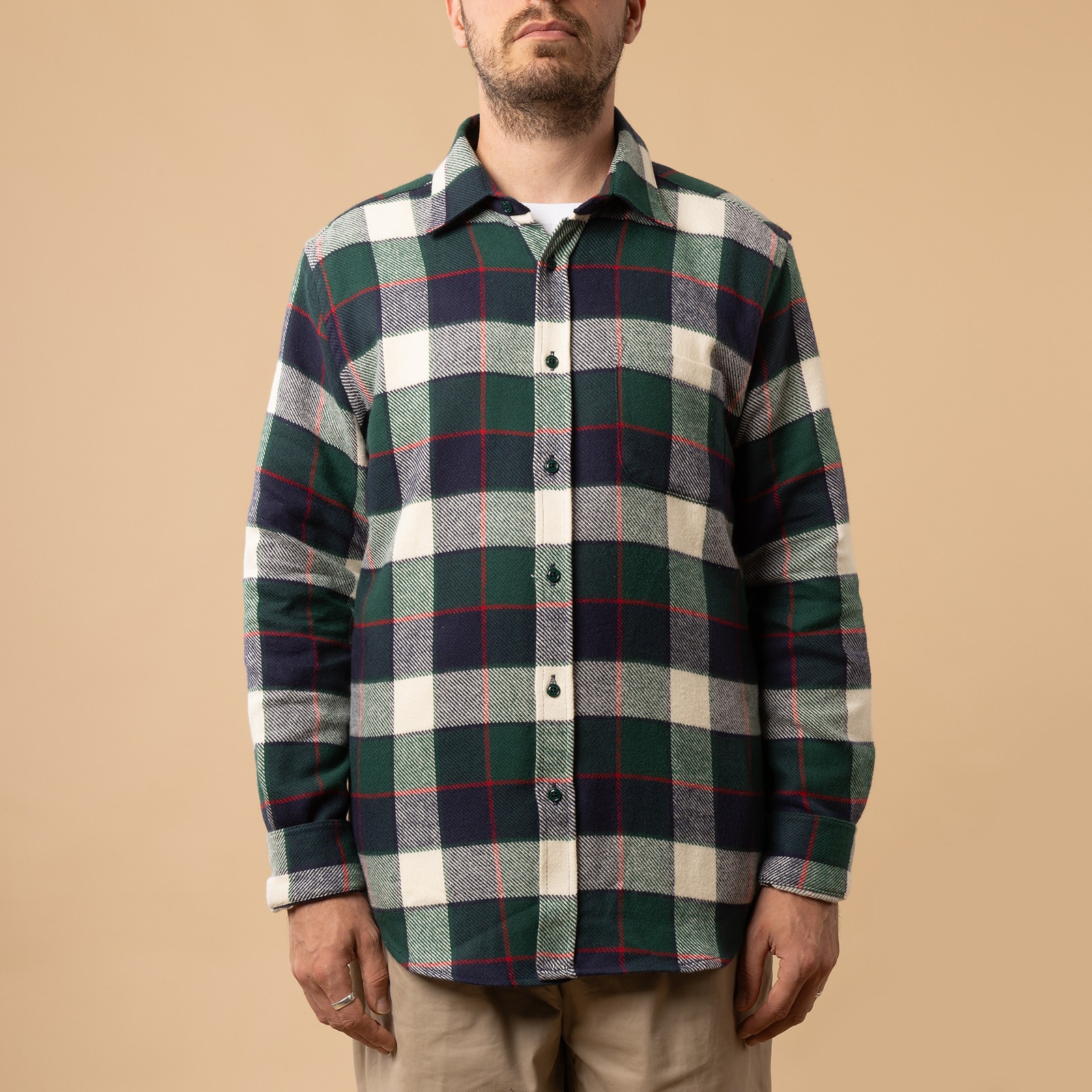 Chemise en coton PORTUGUESE FLANNEL Bottle Shirt de face fermé