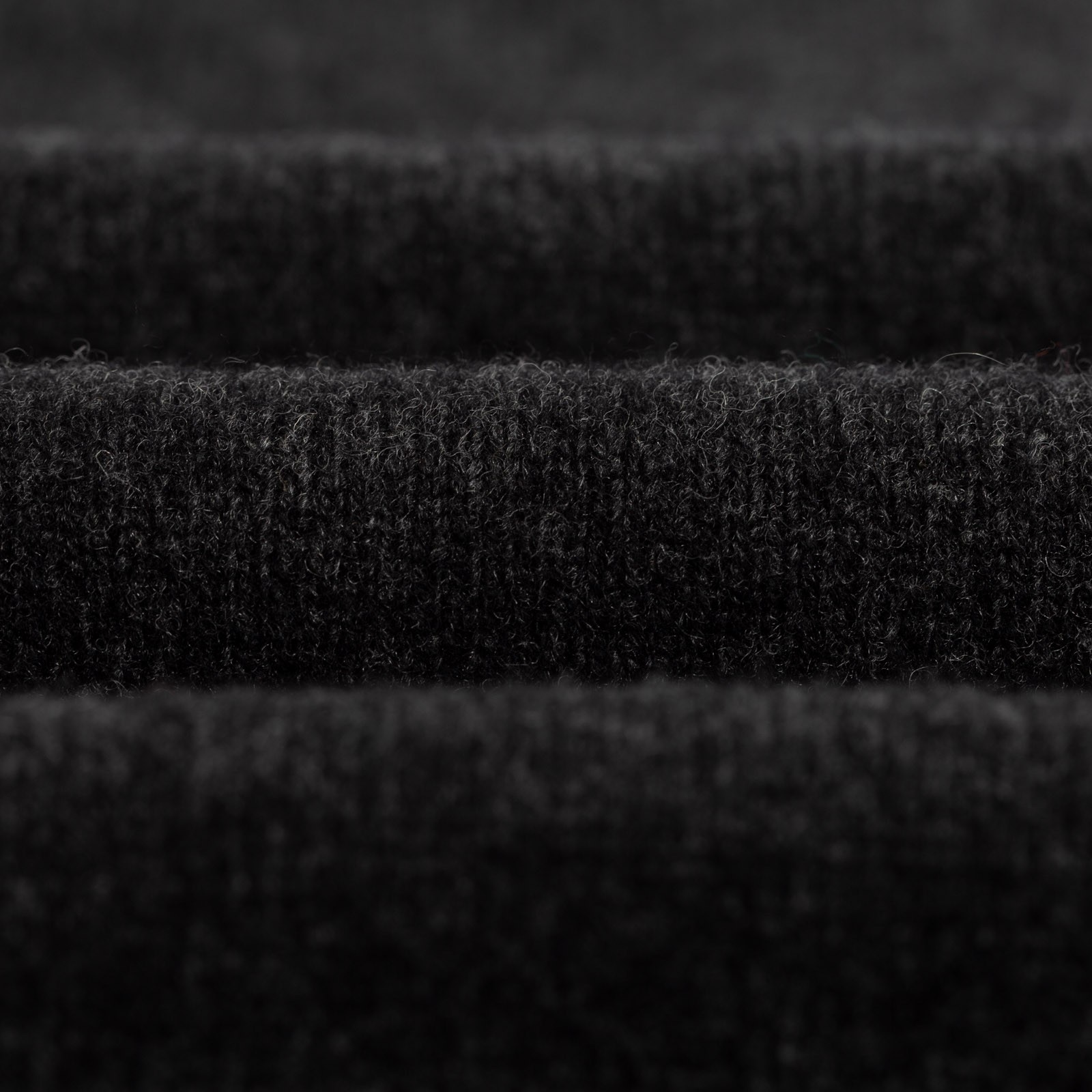 Beams Plus FW24 Flâneurs-Knit Polo Collar Sweater 9G Charcoal Closeup