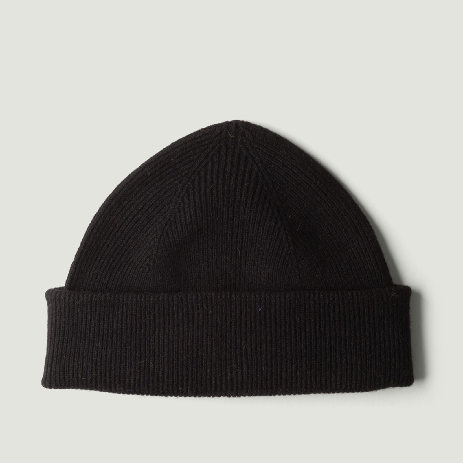 MACKIE - Munro Hat in Black Color