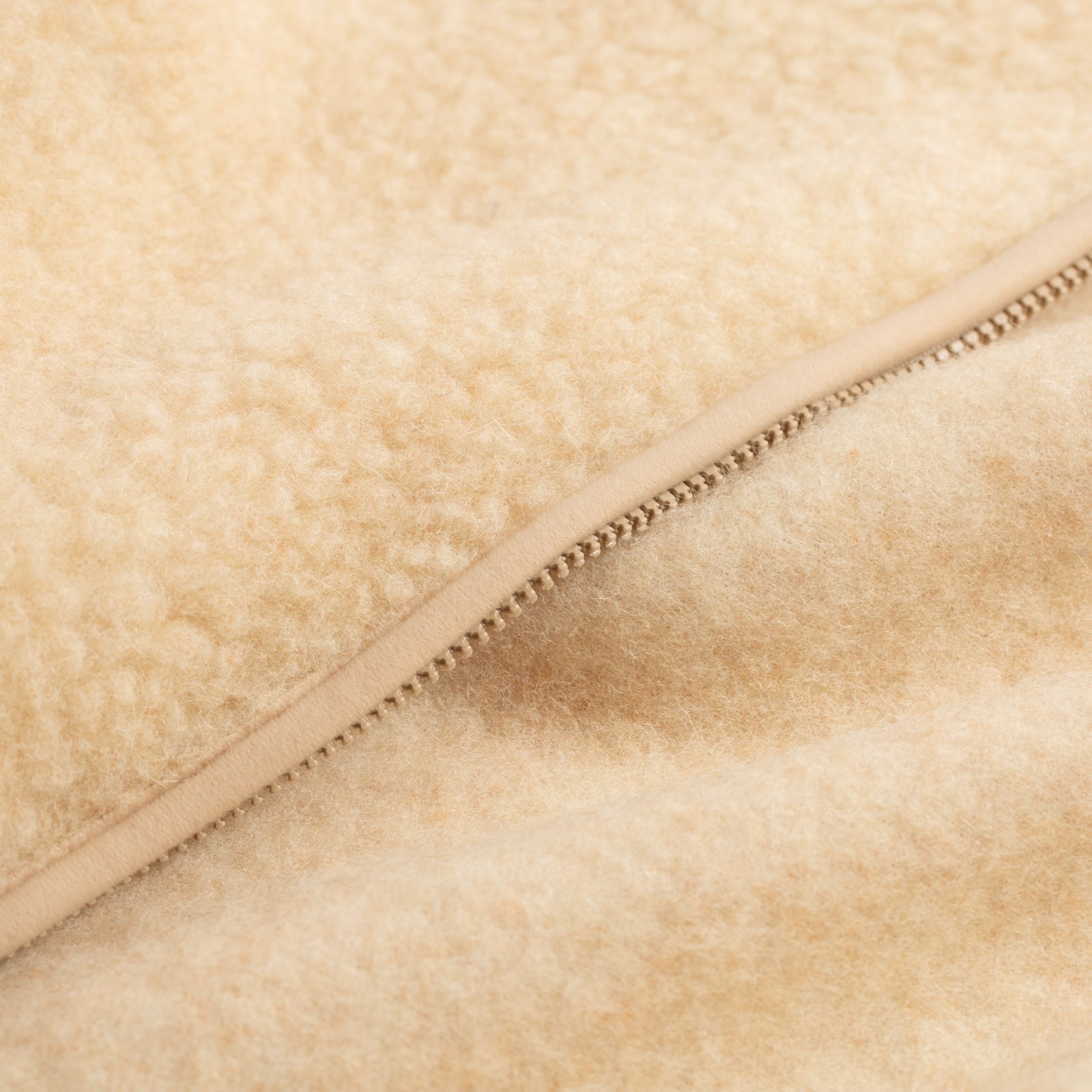 wool-flâneurs-COLDBREAKER-sleeveless-wool-jacket-Pepitko-beige