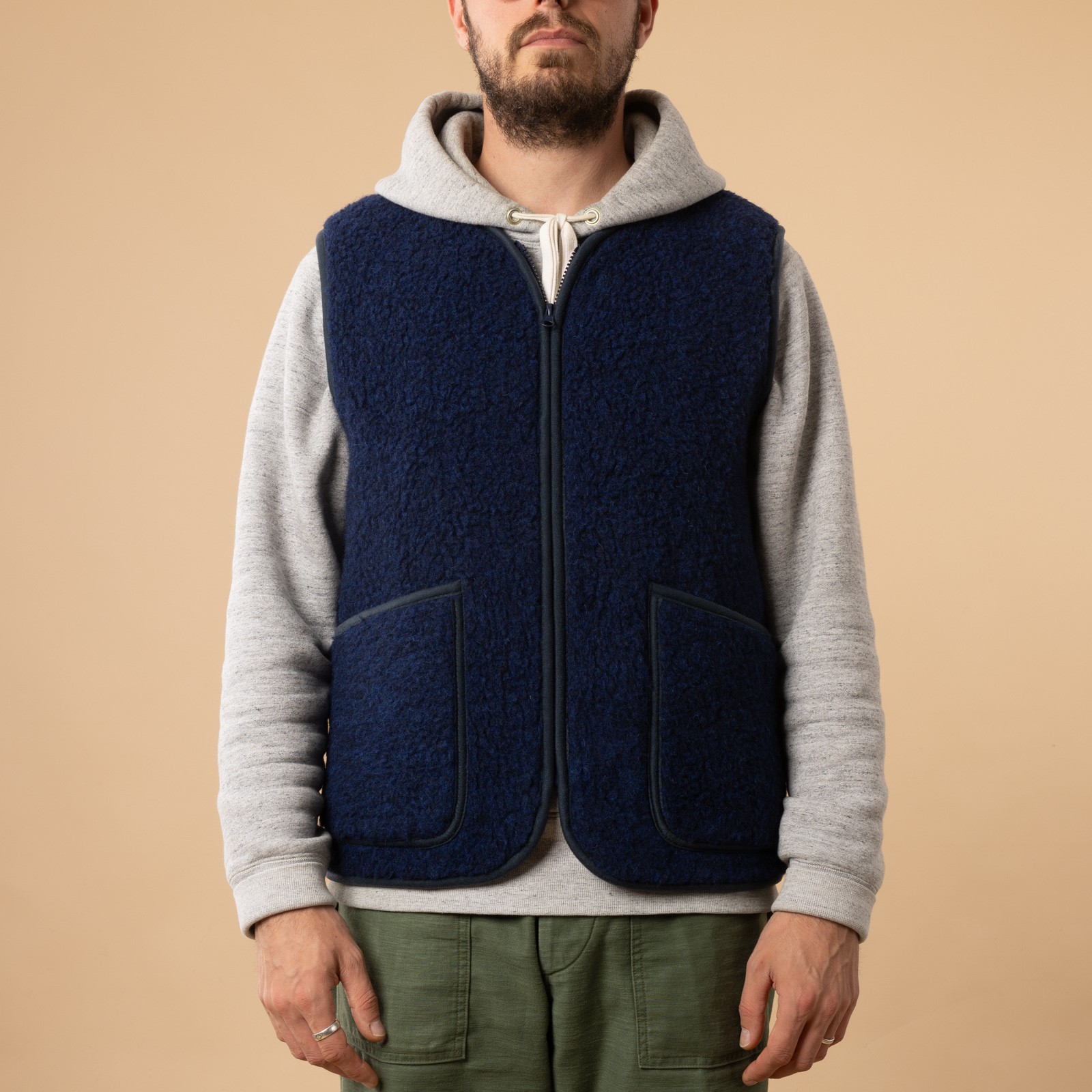 flâneurs-COLDBREAKER-sleeveless wool jacket-Pepitko Vest-Ultramarine-front-closed