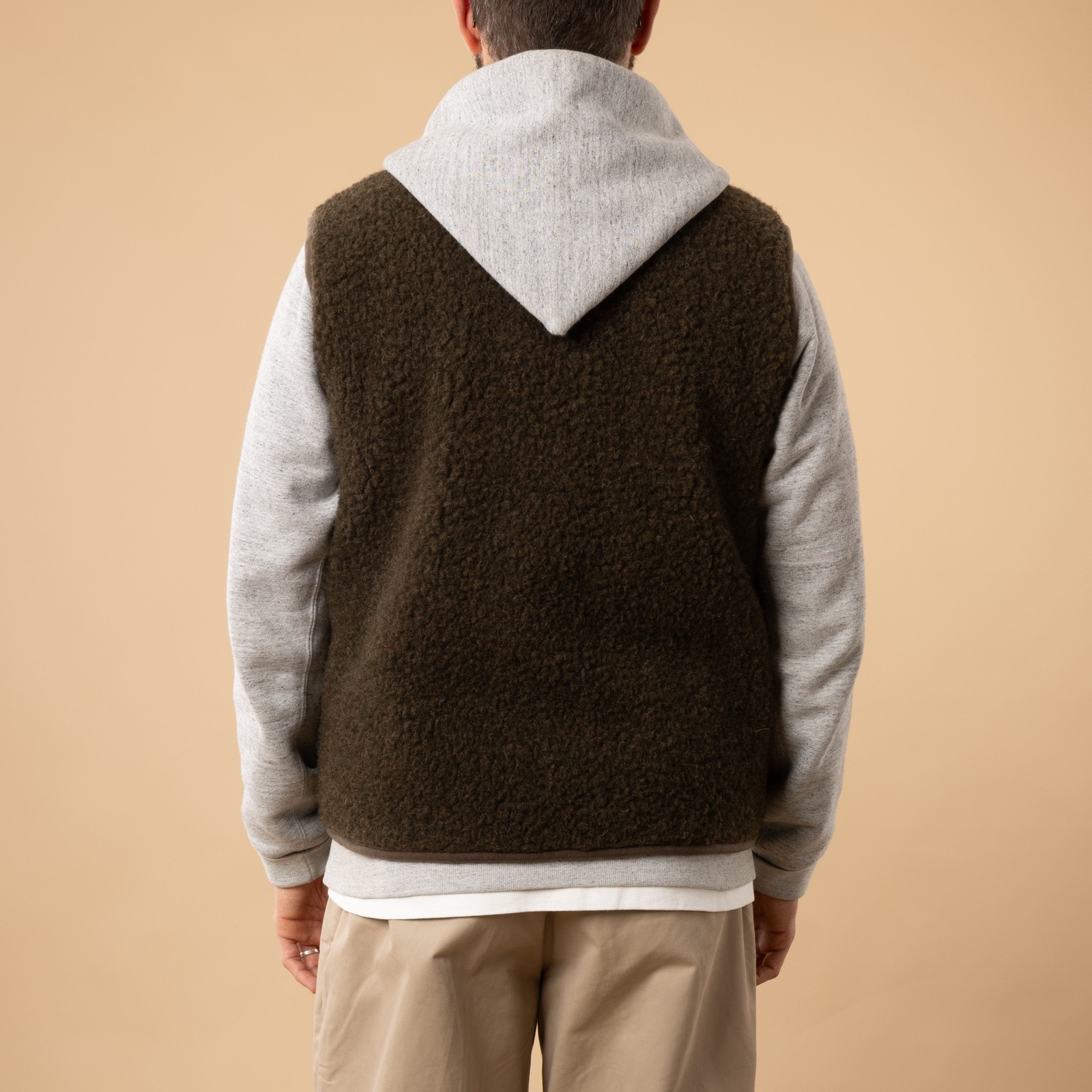 flâneurs-COLDBREAKER-sleeveless wool jacket-Pepitko Vest Khaki-back view