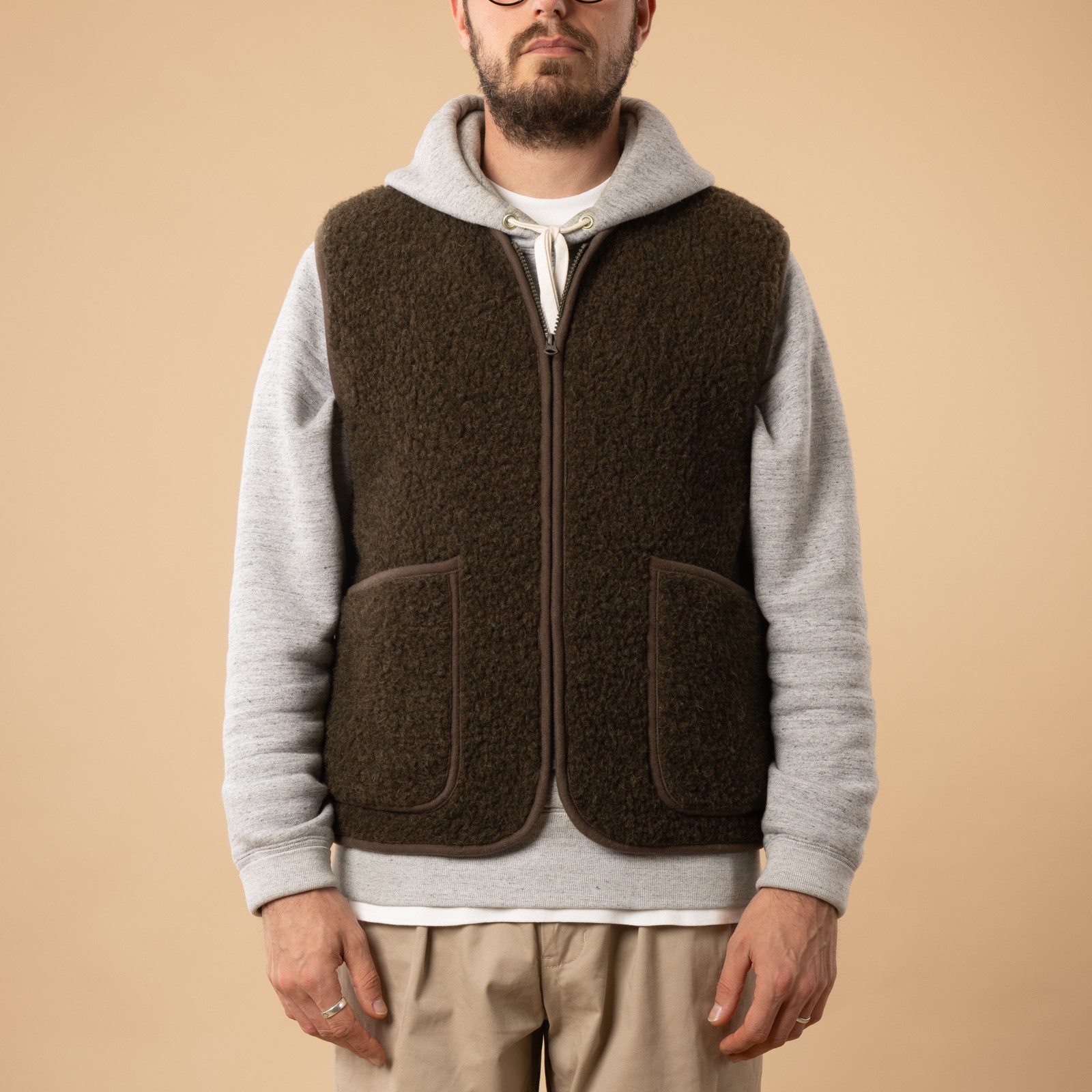 flâneurs-COLDBREAKER-sleeveless wool jacket-Pepitko Vest-Khaki-front closed