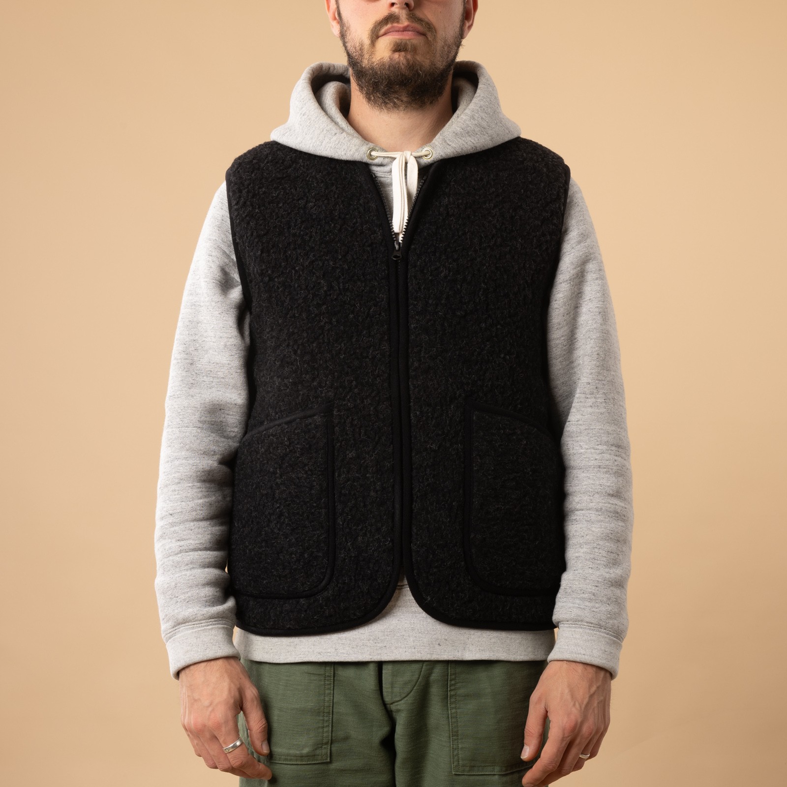 flâneurs-COLDBREAKER-sleeveless wool jacket-Pepitko Vest Black front closed