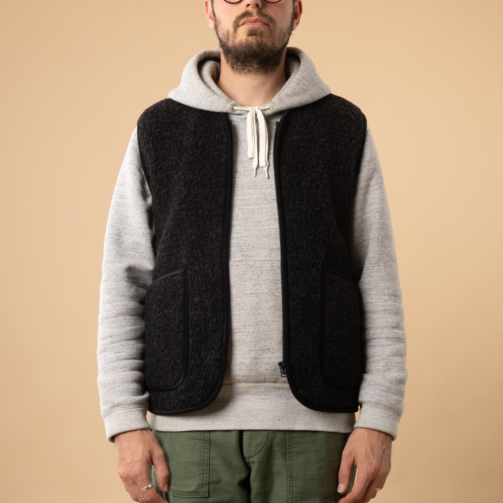 flâneurs-COLDBREAKER-sleeveless wool jacket-Pepitko Vest Black open front
