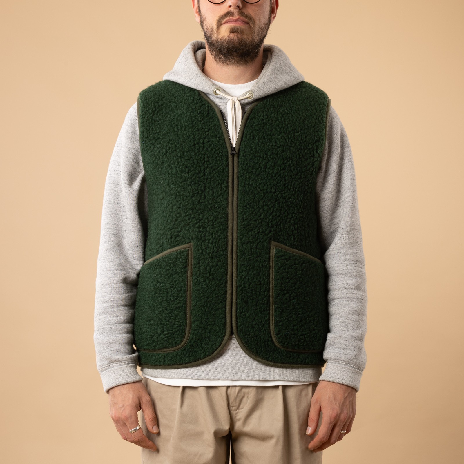 flâneurs-COLDBREAKER-sleeveless wool jacket-Pepitko-dark green front closed