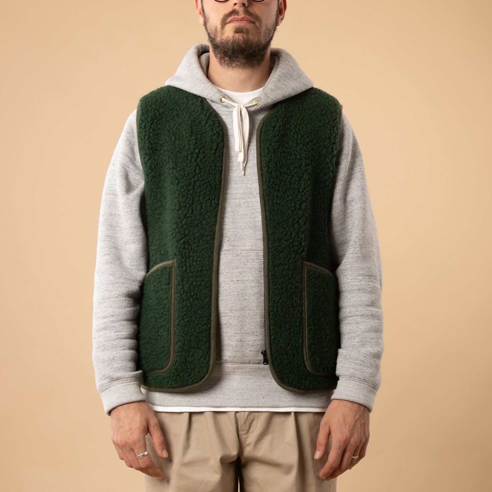 flâneurs-COLDBREAKER-sleeveless wool jacket-Pepitko-dark green open front
