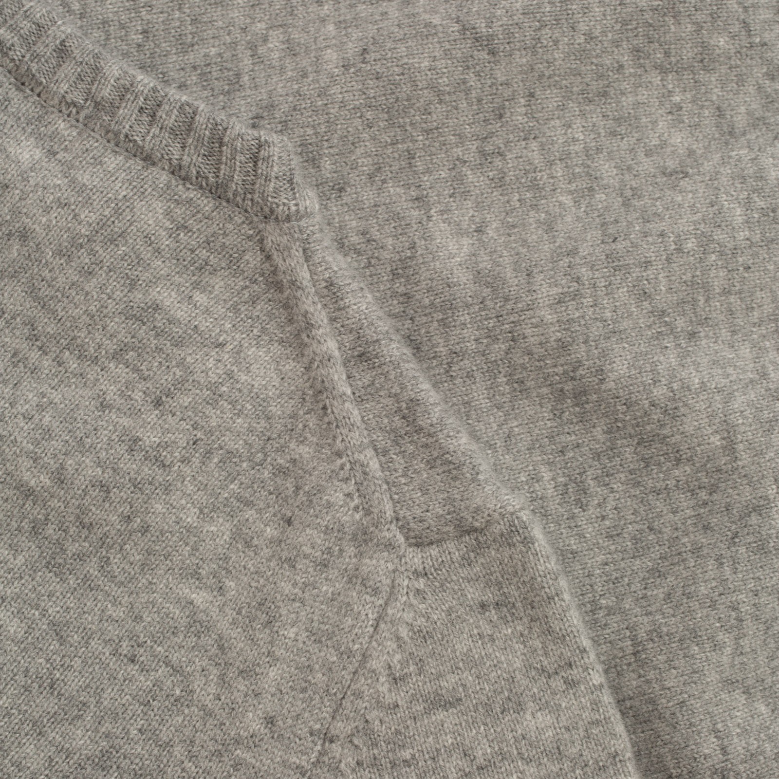 sweater wanderers-Mooncastle-Japanese Sweater-Wool and Cashmere-Round Neck light grey-2