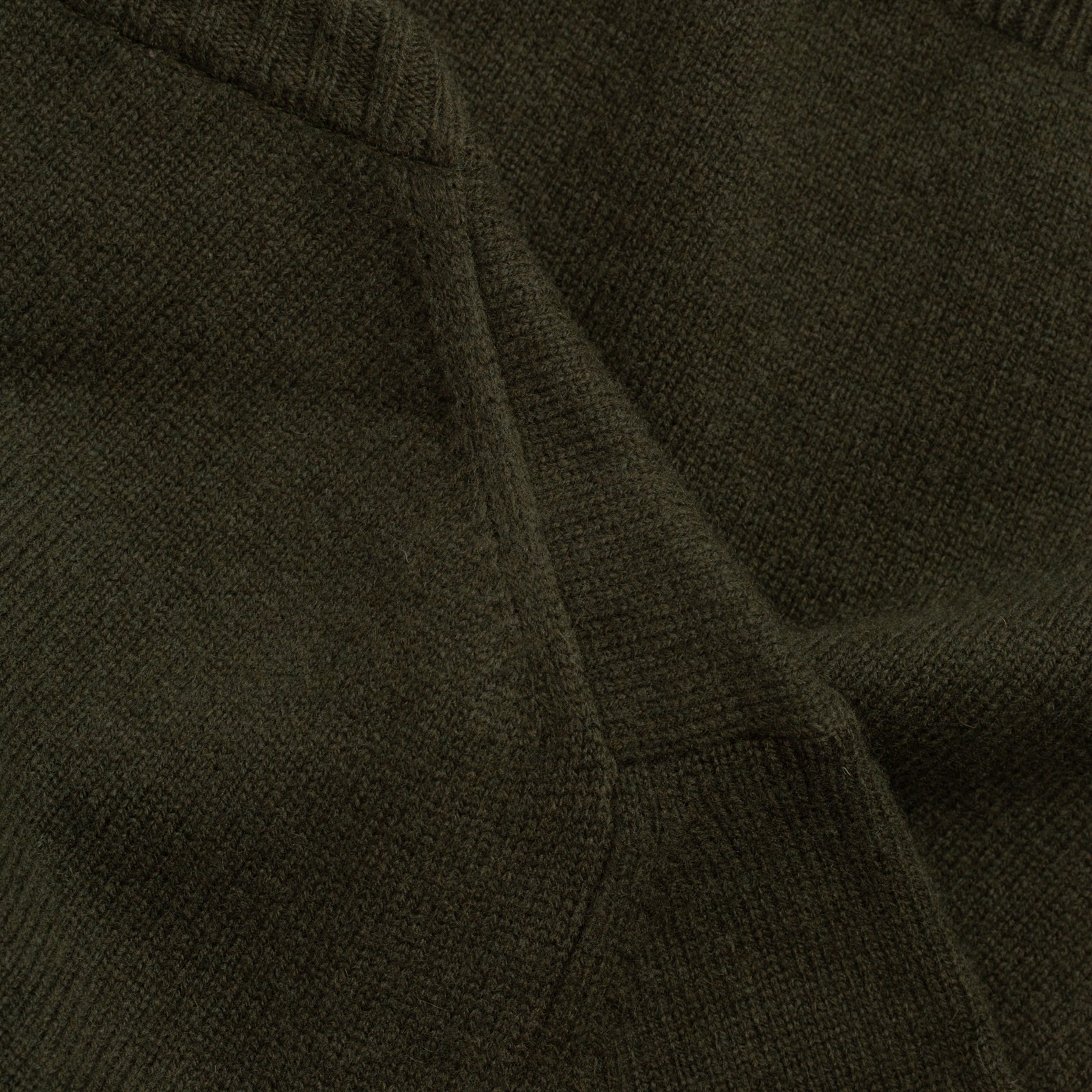 sleeve wanderers-Mooncastle-Japanese Sweater-Wool and Cashmere-Round Neck moss green-2