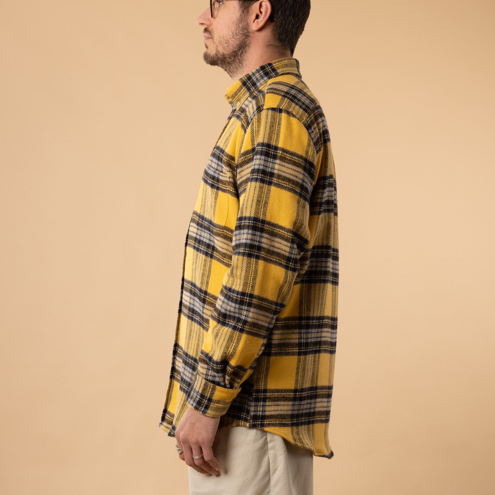 Chemise en flannel_PORTUGUESE FLANNEL - Faru Shirt couleur Yellow_de profil