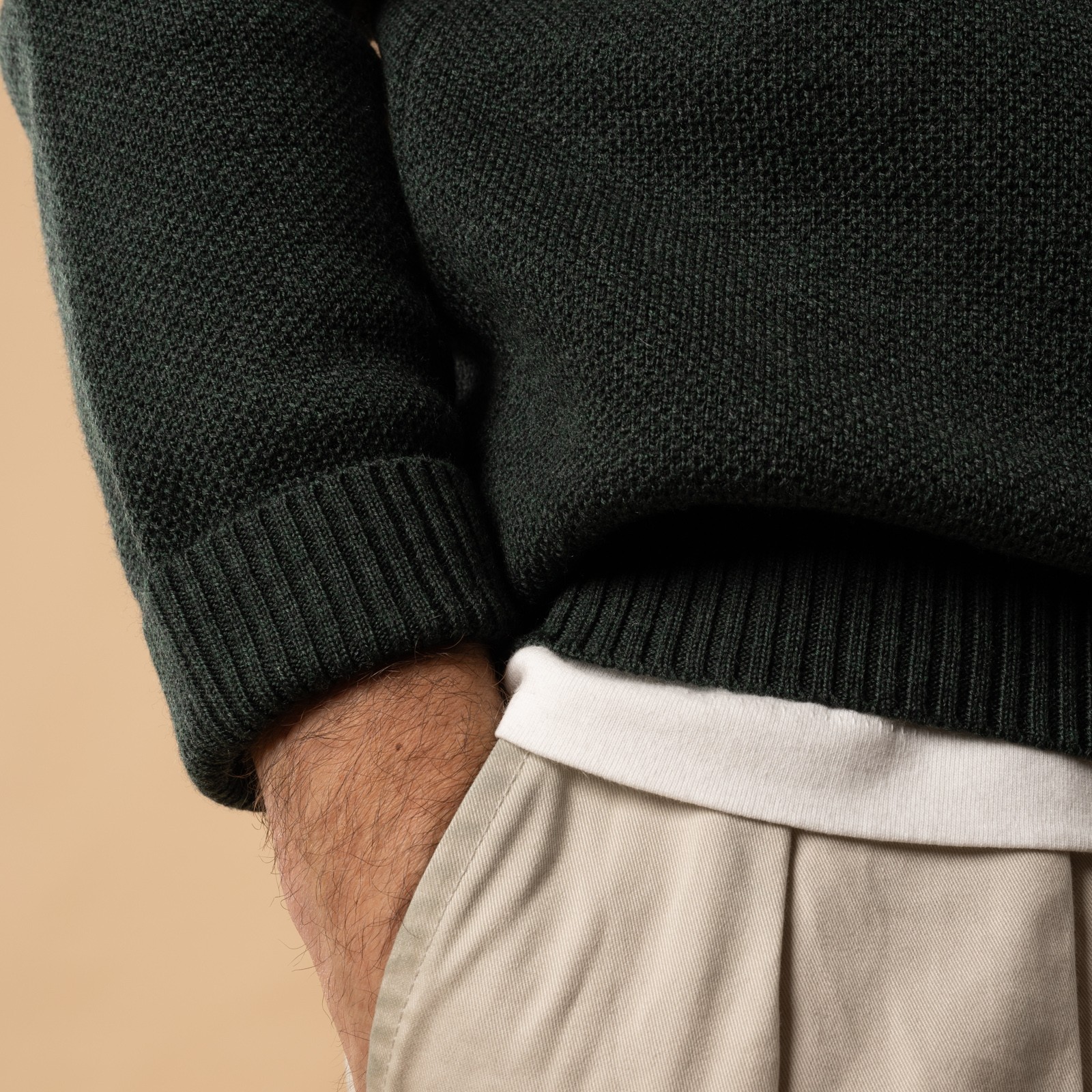 NITTO KNITWEAR / Pull Col Rond Youri Vert Forêt détail manche