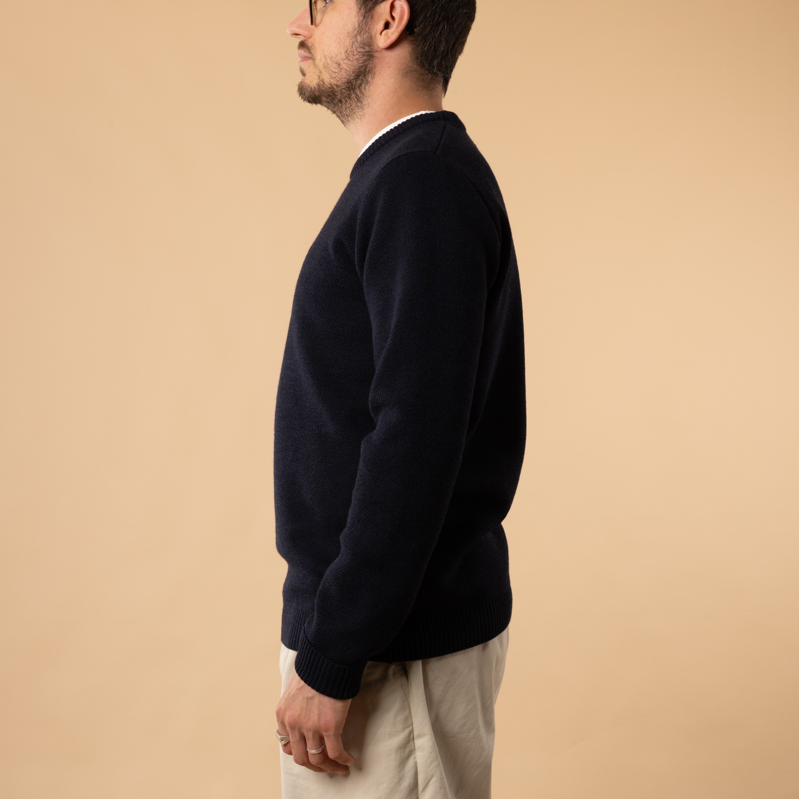 Wool Sweater - Round Neck - Youri - Navy - Profile View