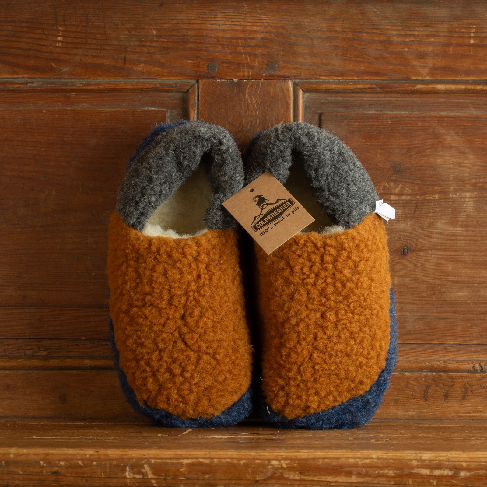 photo flâneurs-chaussons-COLDBREAKER-Siberian-Slippers-multi nord camel front