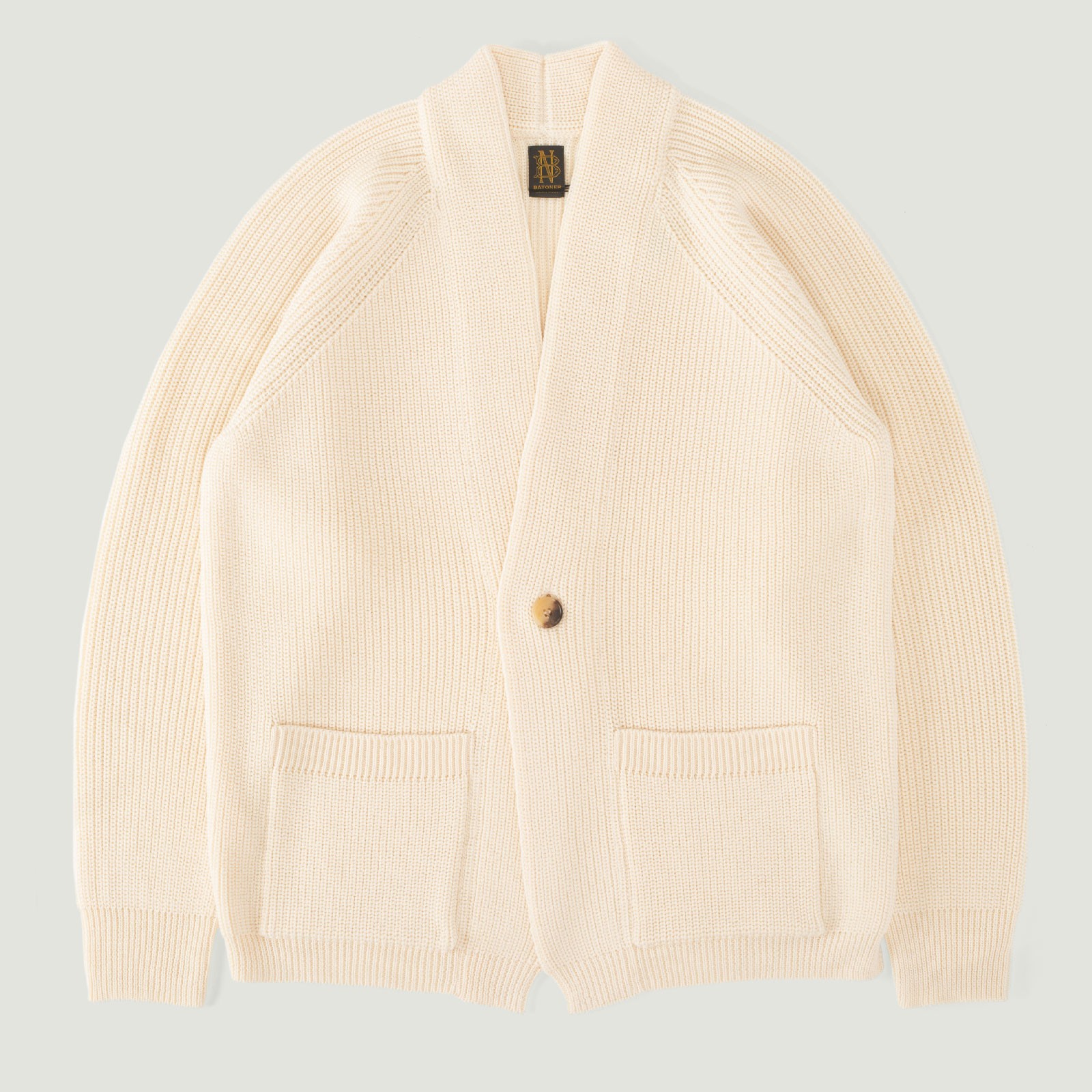 Vignettes-flâneurs-pull-BATONER-Signature-1-Button-Cardigan-Ivory