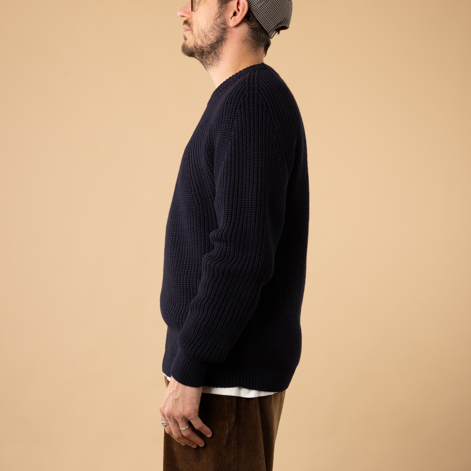 flâneurs-pull-BATONER-Signature-Crew-Neck-navy-de-profil