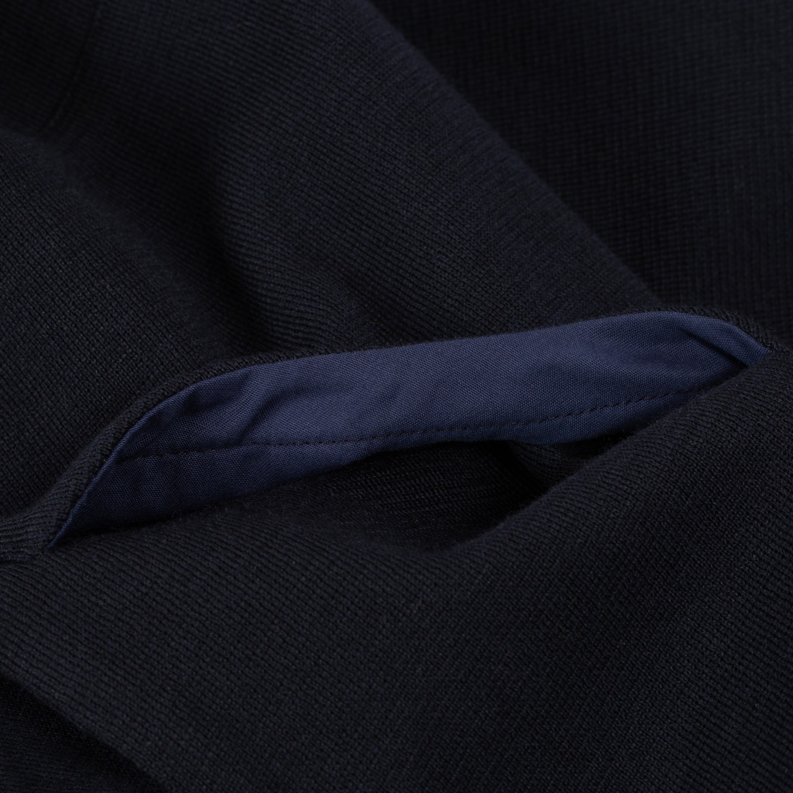 Le-Minor-x-Flâneurs-gilet-Milano-Noragi-Marine-détail-doublure-poche