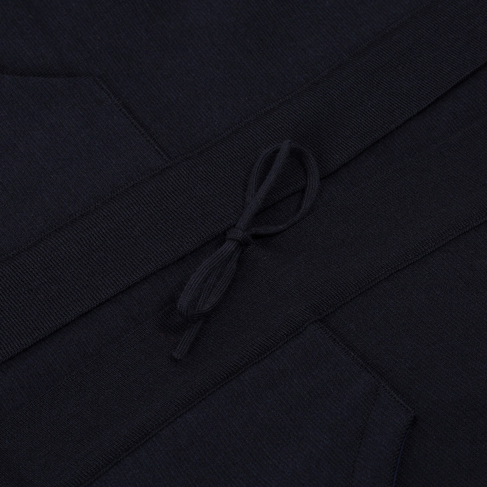 Le-Minor-x-Flâneurs-gilet-Milano-Noragi-Marine-détail-cordon