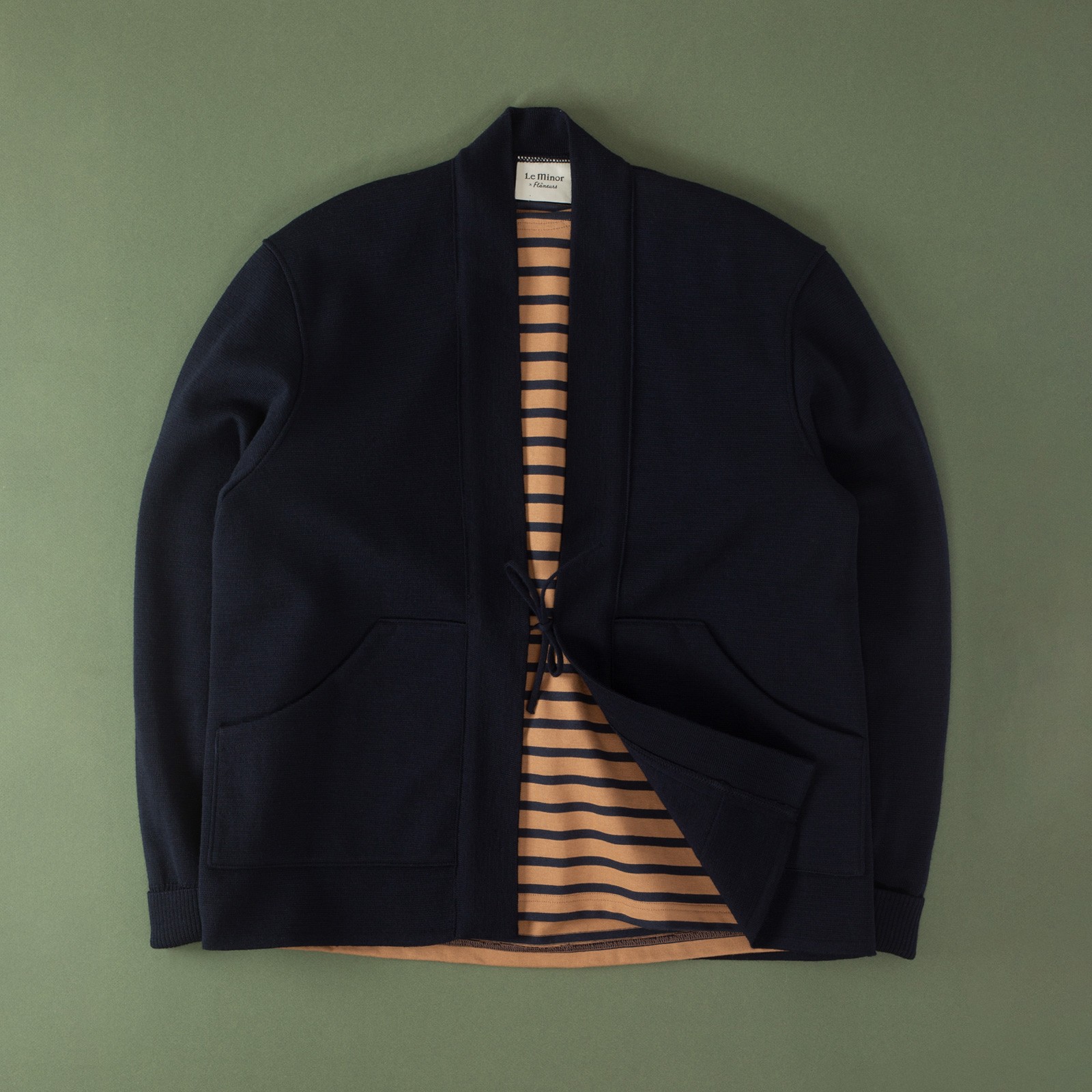 Le-Minor-x-Flâneurs-noragi-navy-mariniere-camel