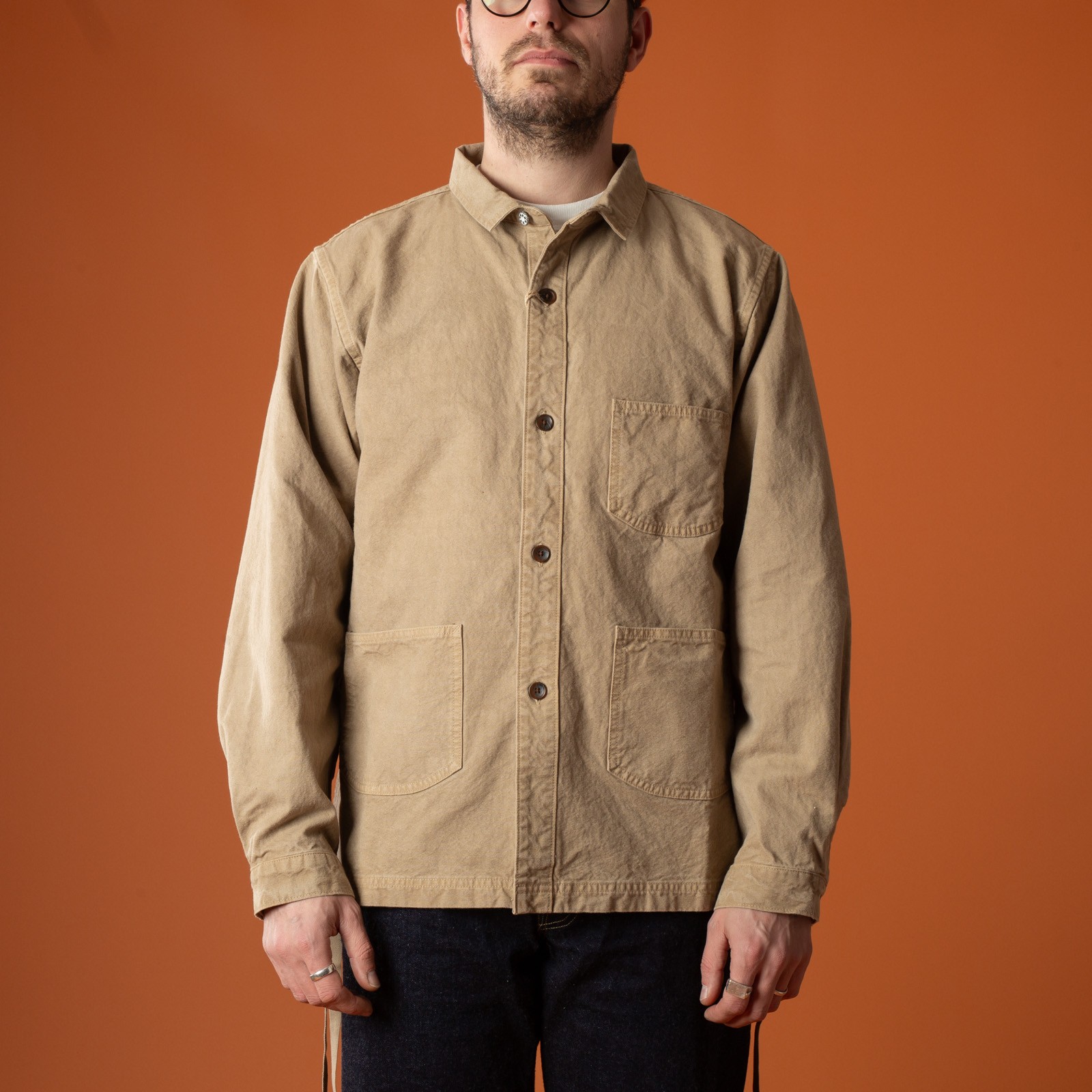 image front flâneurs-Seuvas-veste-8oz-Canvas-Wing-Collar-Shirt-Jacket-Coffee