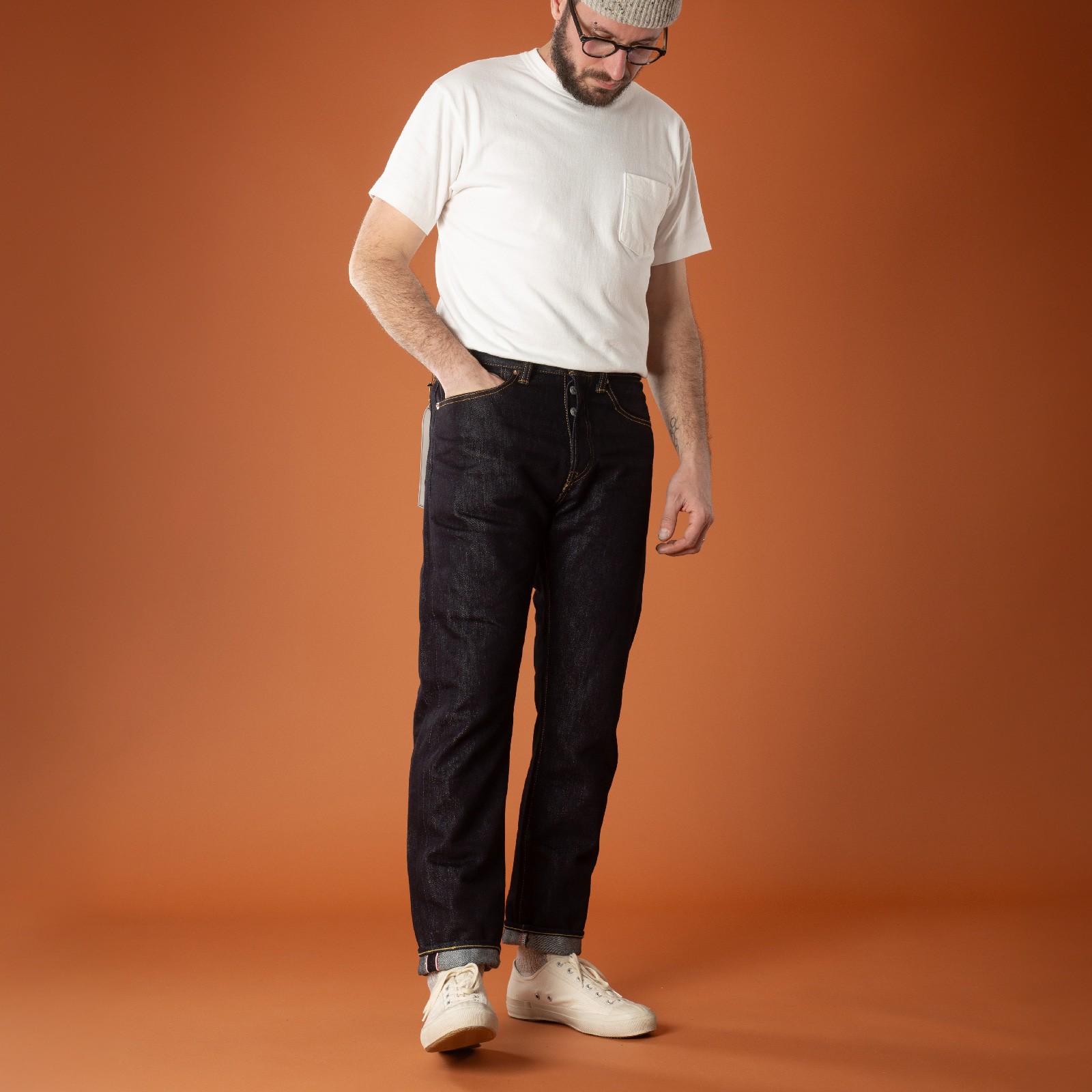 image-flâneurs-front-look-Momotaro-0605-SILK-Zimbabwe-Cotton-×-Silk-Denim-Natural-Tapered