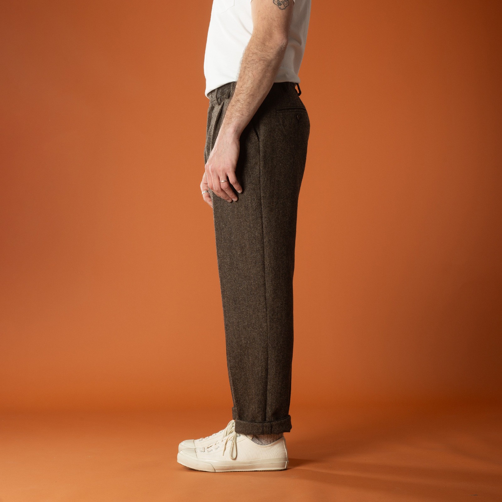 side-flâneurs-PORTUGUESE-FLANNEL-Wool-Herringbone-Trousers-brown