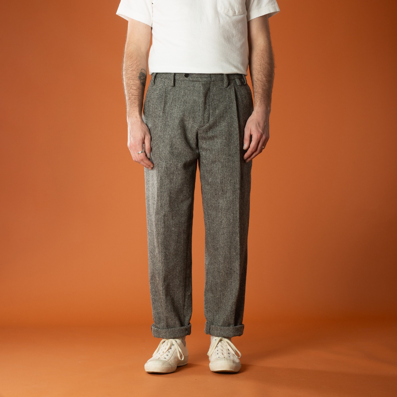 Front-1-Wanderers-PORTUGUESE FLANNEL-Wool Herringbone Trousers-Grey