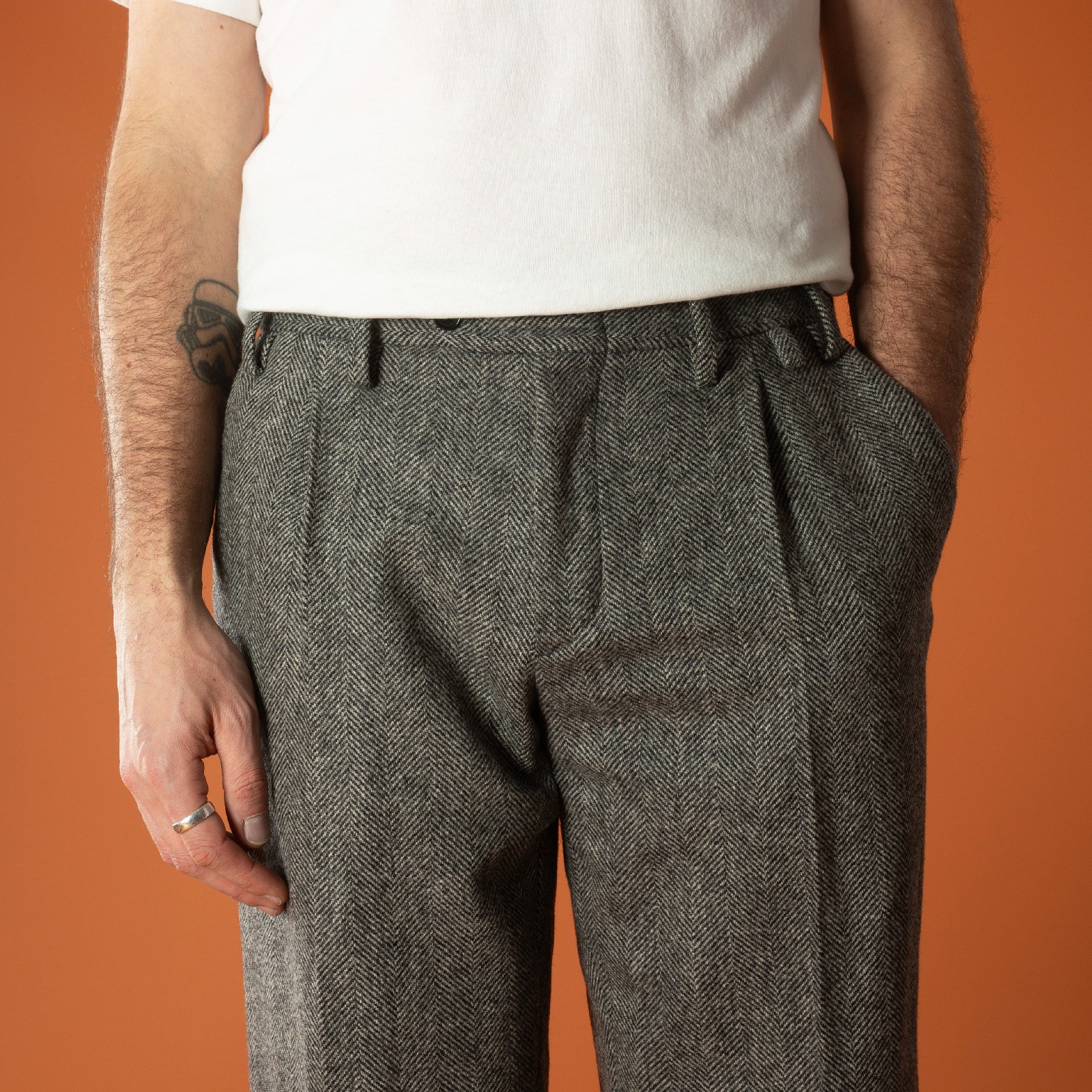 Detail-Front-Loafers-PORTUGUESE FLANNEL-Wool Herringbone Trousers-Grey