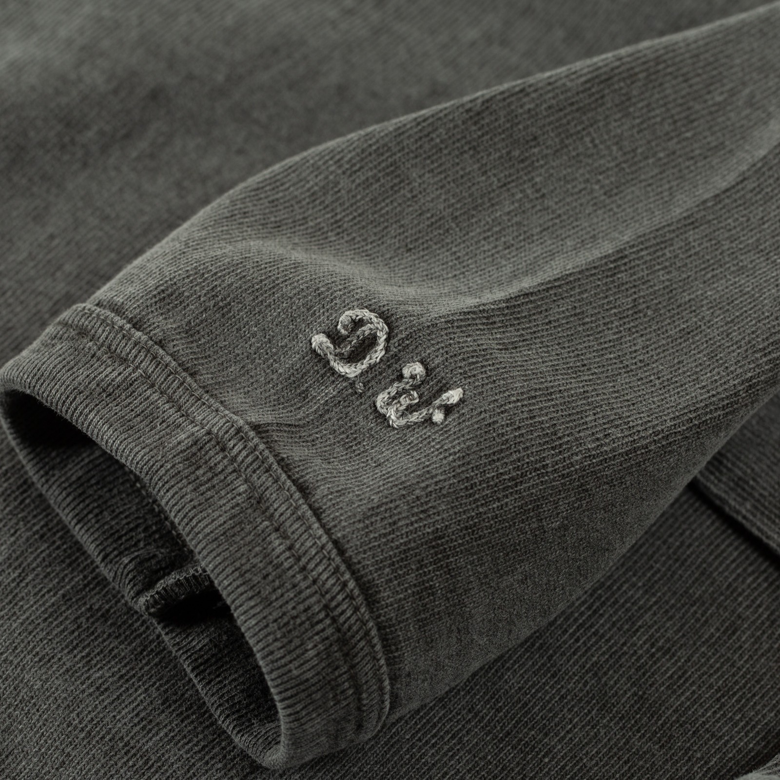 image détail manche flâneurs-teeshirt-épais-dubbleworks-HEAVY-WEIGHT-LONG-sleeve-pd-black (2)