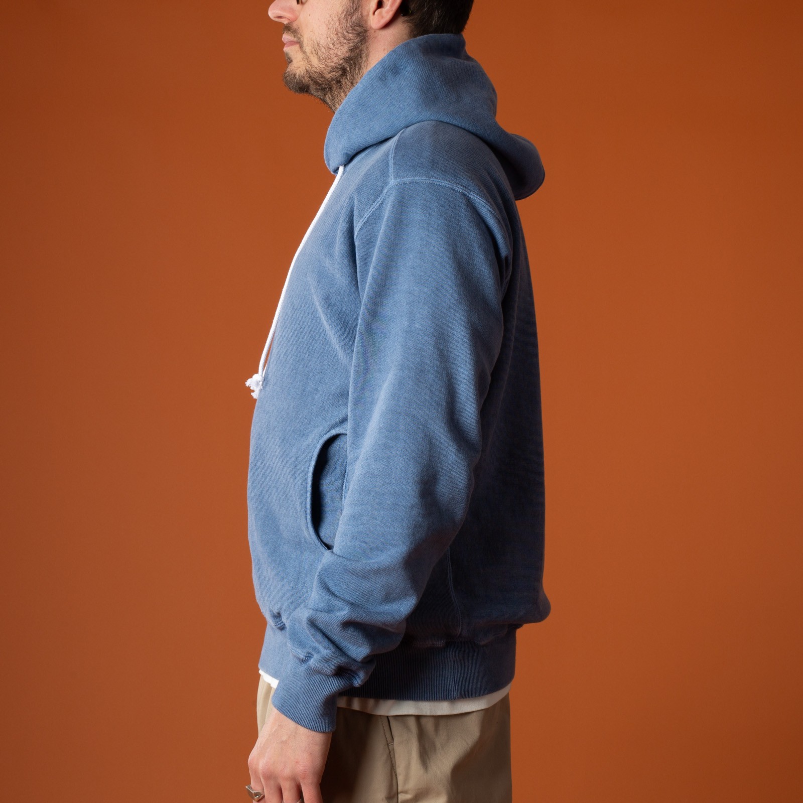 image flâneurs porté de côté-GOOD-ON--Heavy-Pullover-Hood-Sweat-P-Ajisai