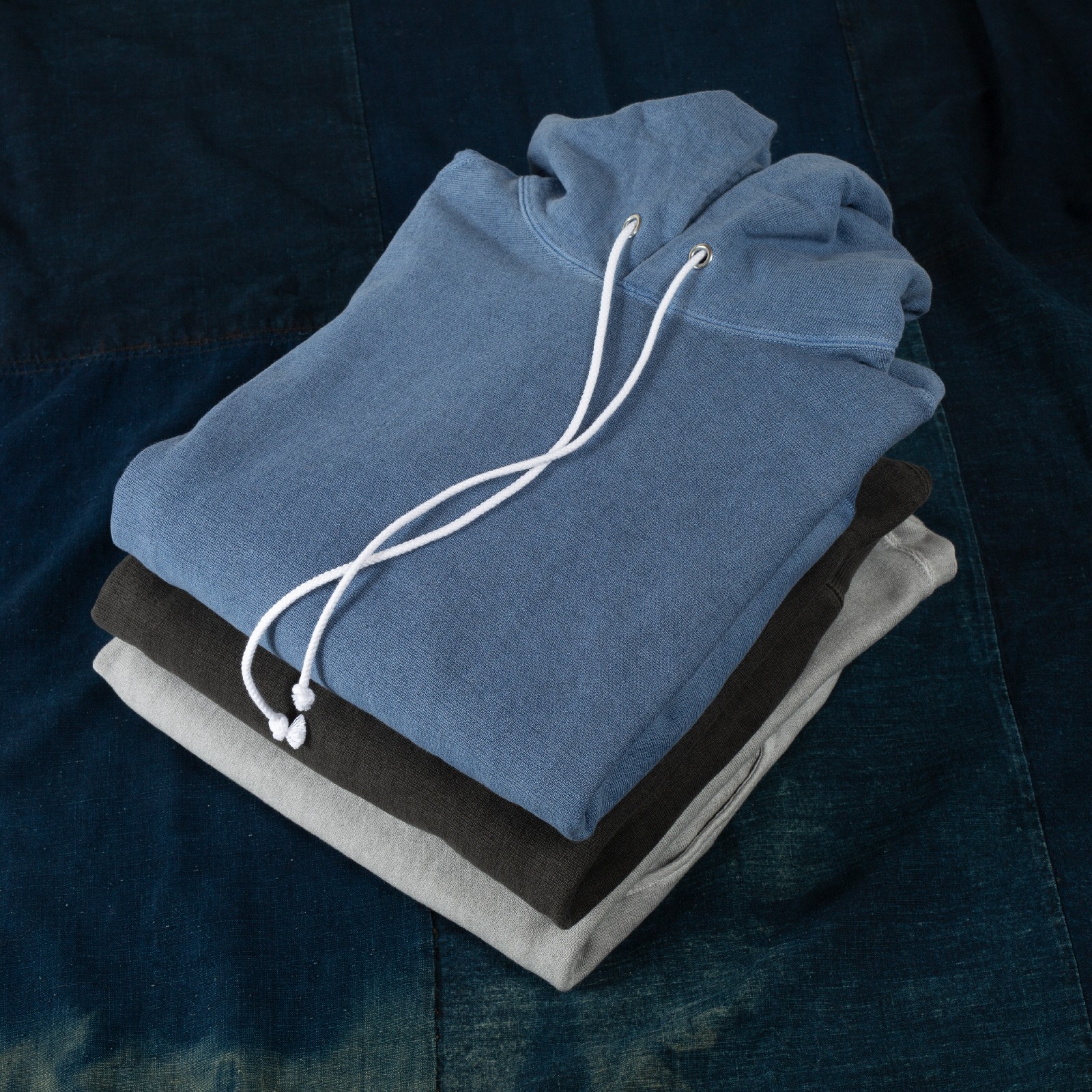 flâneurs-GOOD-ON--Heavy-Pullover-Hood-Sweat-image-insta