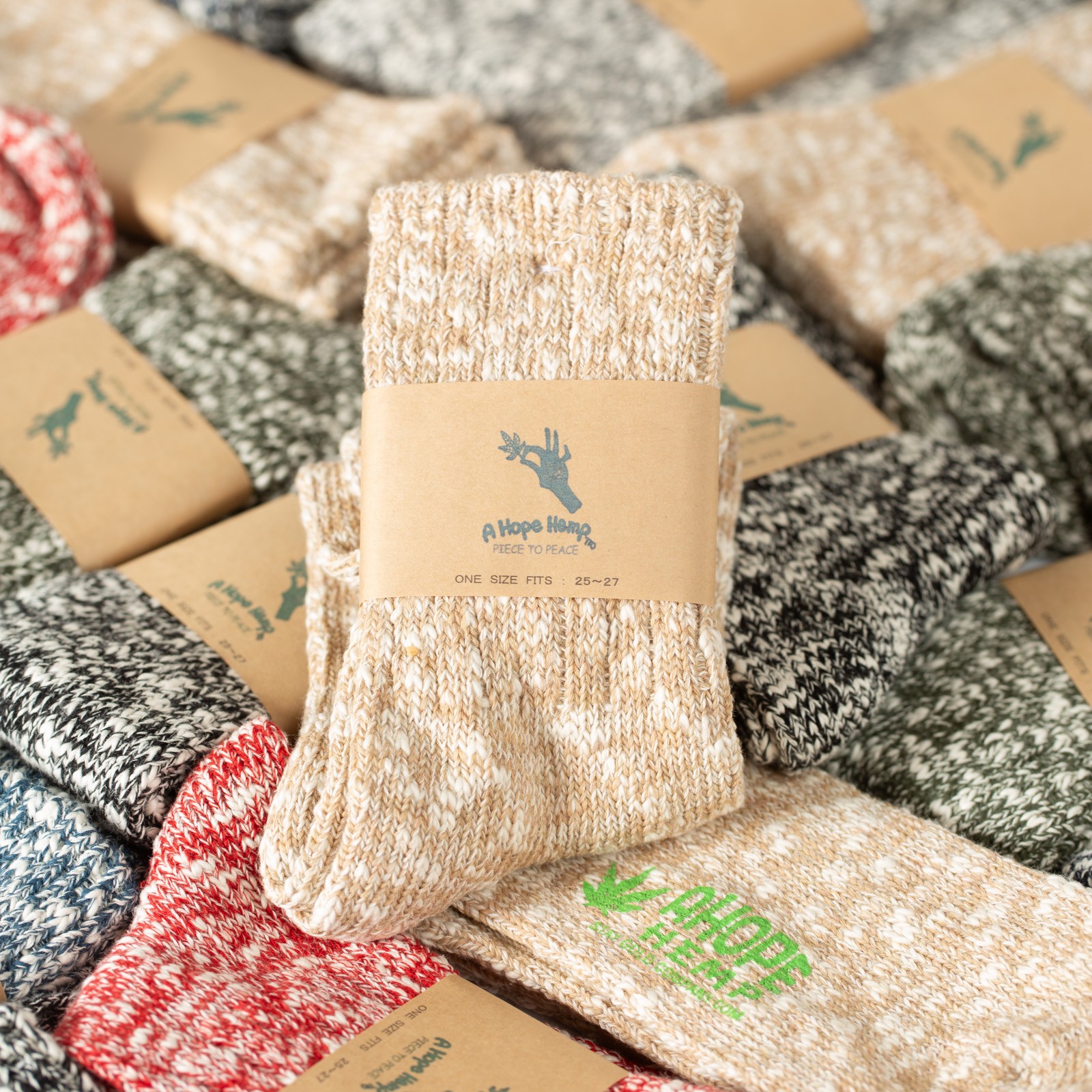 Image flâneurs chausettes en chanvre A Hemp Crew Socks Beige