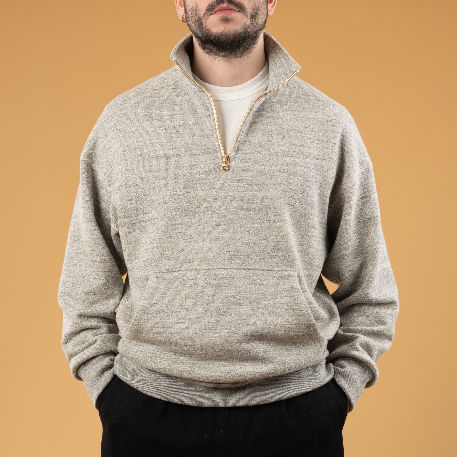 Image flâneurs JACKMAN  GG Sweat Half-Zip Heather Gray porté de face