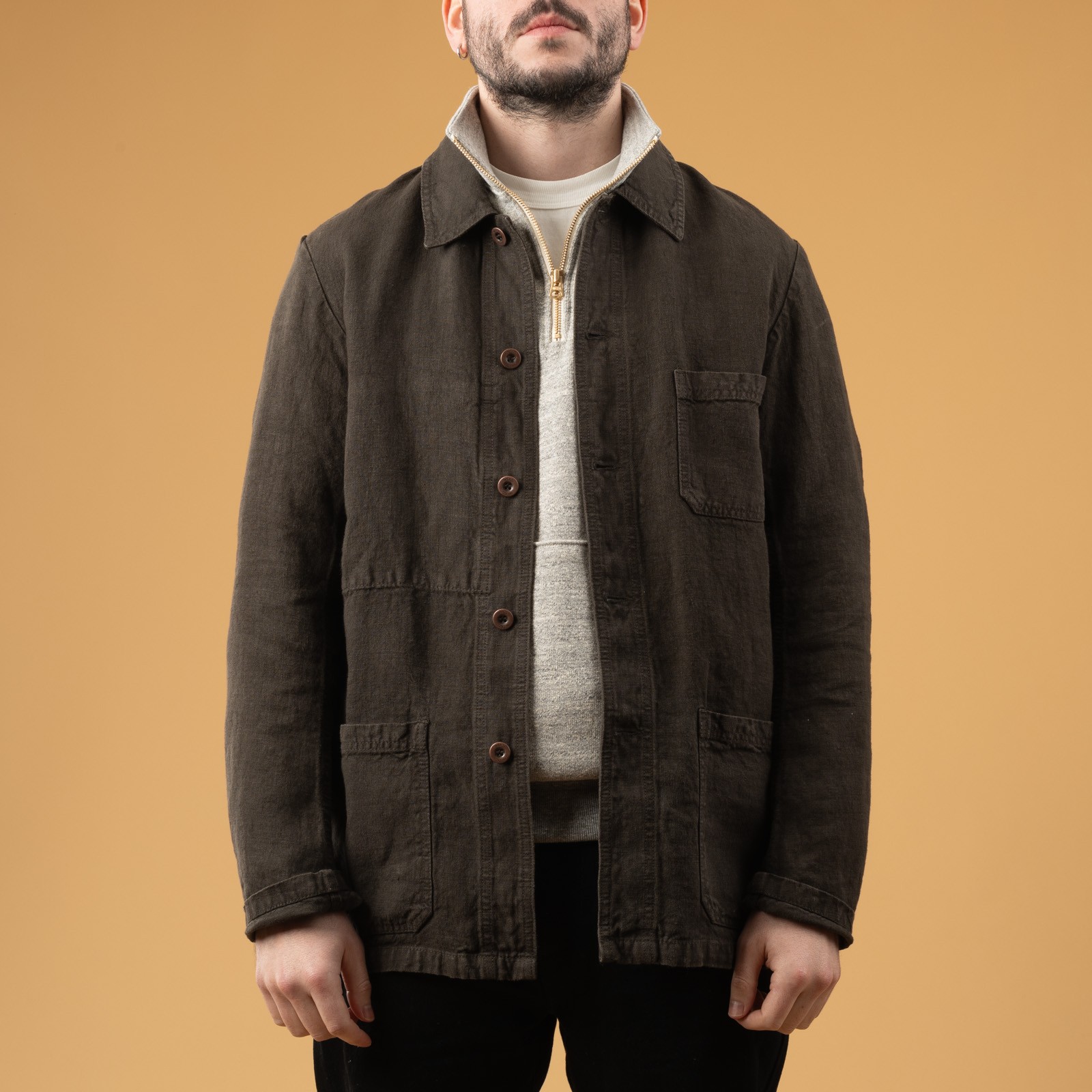 image porté flâneurs de face VETRA Elk Heavy Linen Weaved Jacket (2)