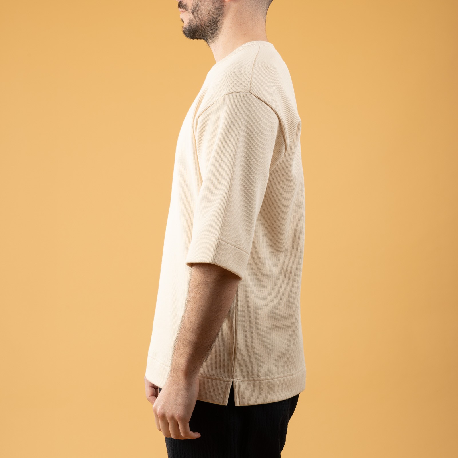 NITTO KNITWEAR Vahe Natural T-Shirt, images of loafers worn in profile